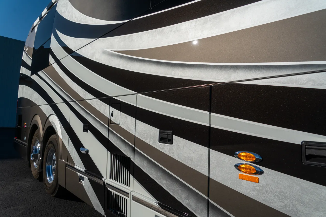 Exterior of Marathon Coach #1401 | Luxury Motorcoach for Sale