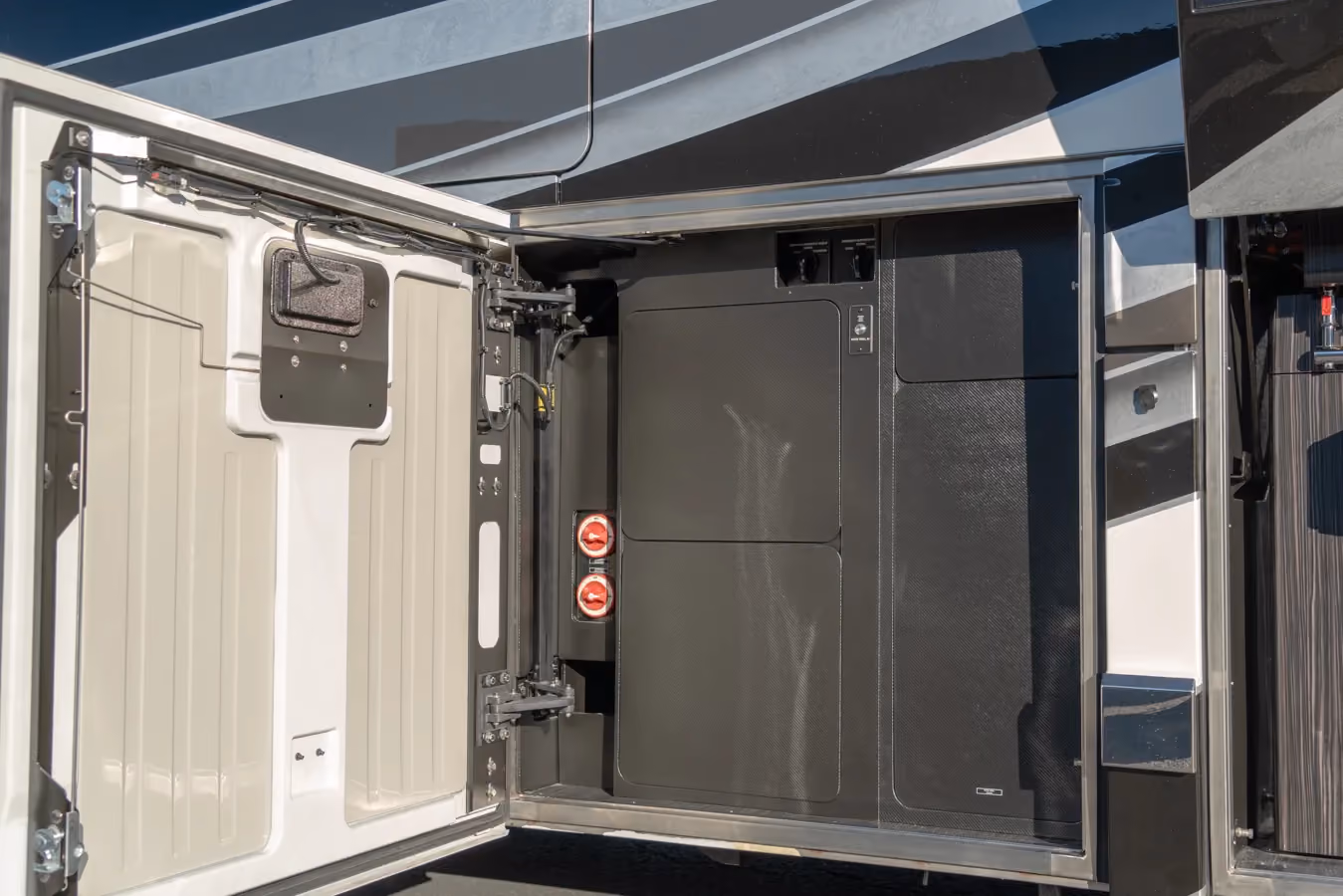 Exterior of Marathon Coach #1401 | Luxury Motorcoach for Sale