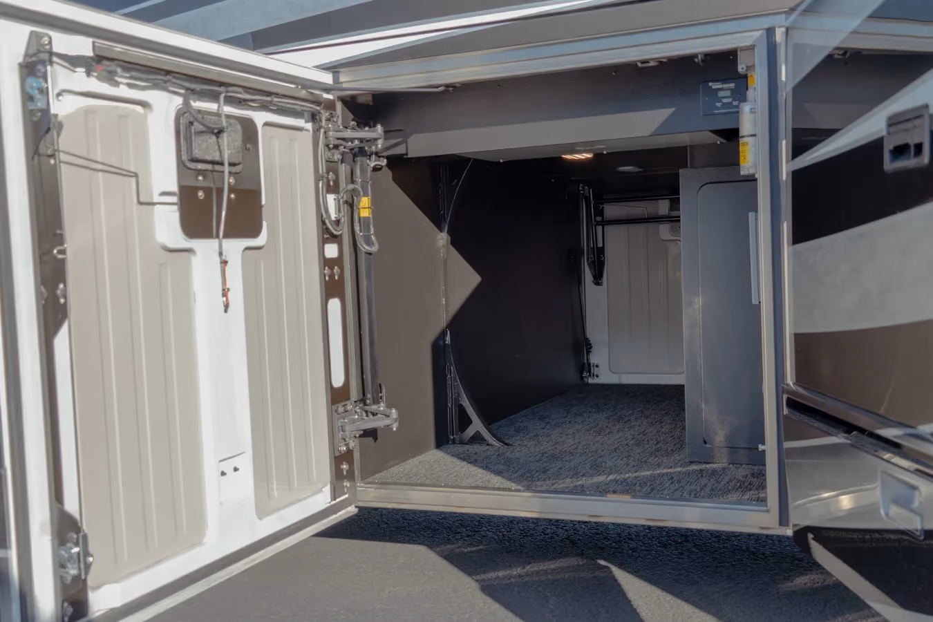 Exterior of Marathon Coach #1401 | Luxury Motorcoach for Sale