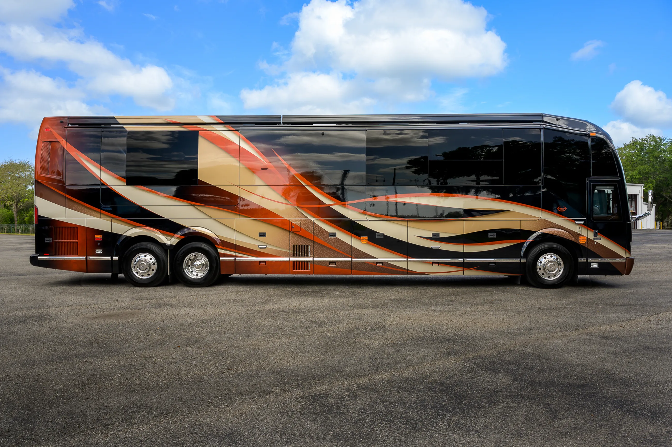 Exterior of Marathon Coach #1367 | Luxury Motorcoach for Sale