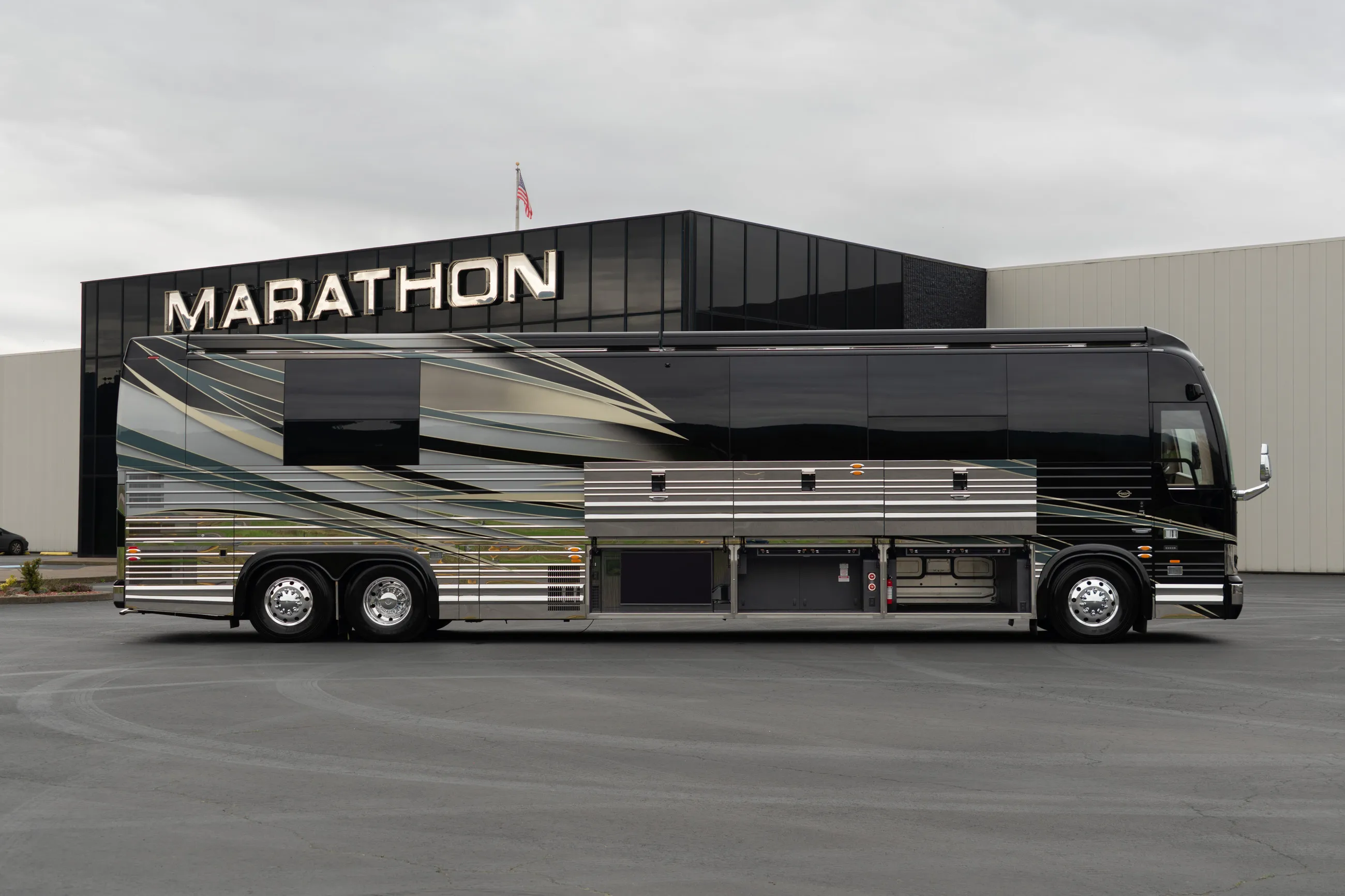 Marathon Coach #1421