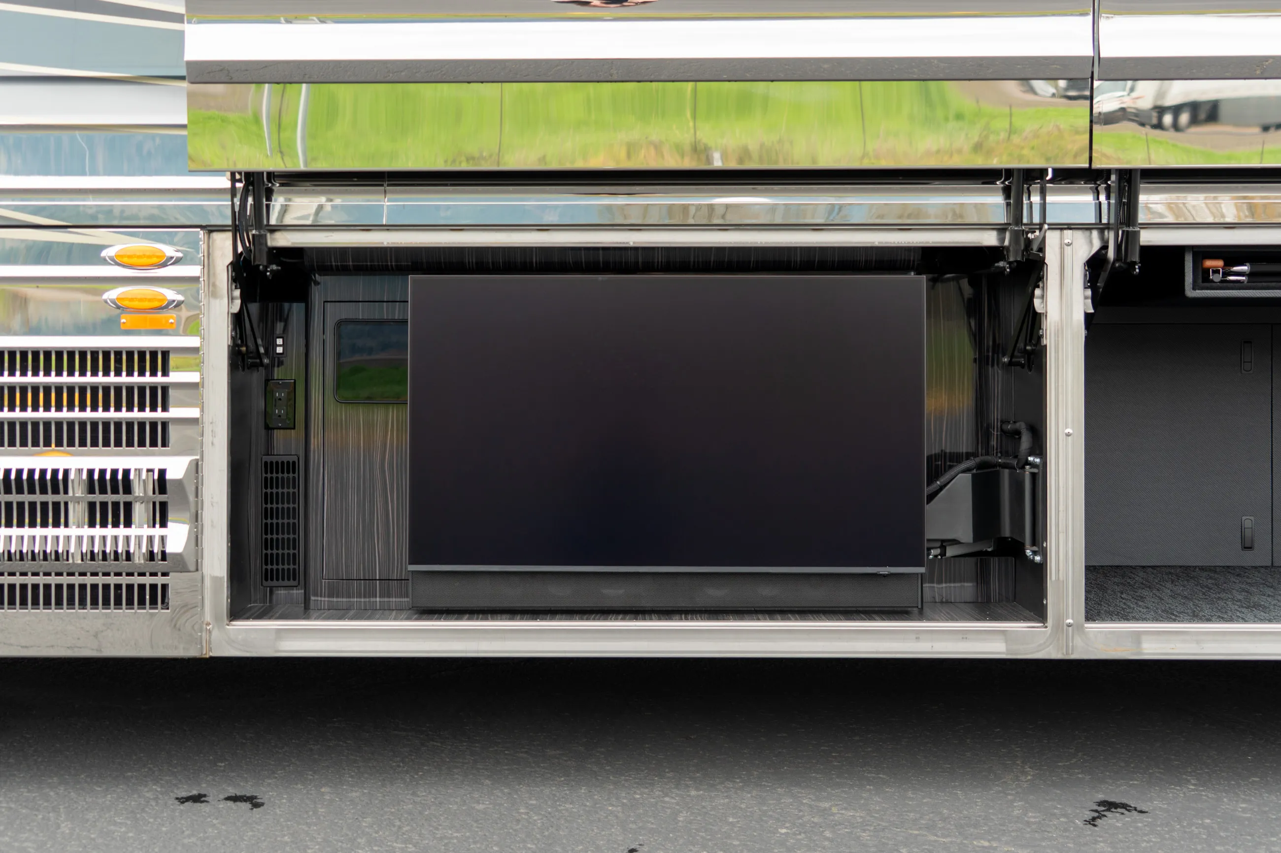 Marathon Coach #1421