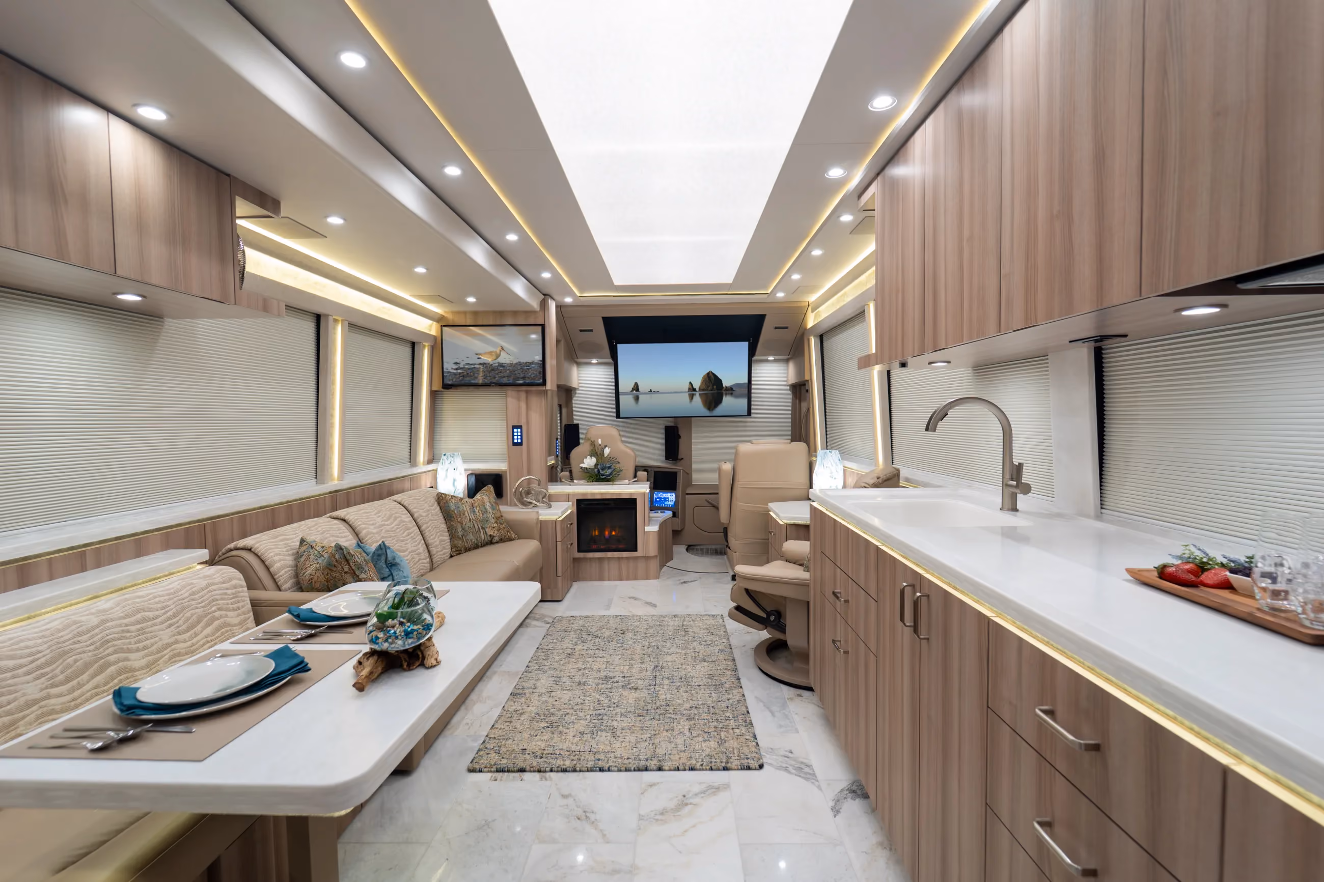 Marathon Coach #1421