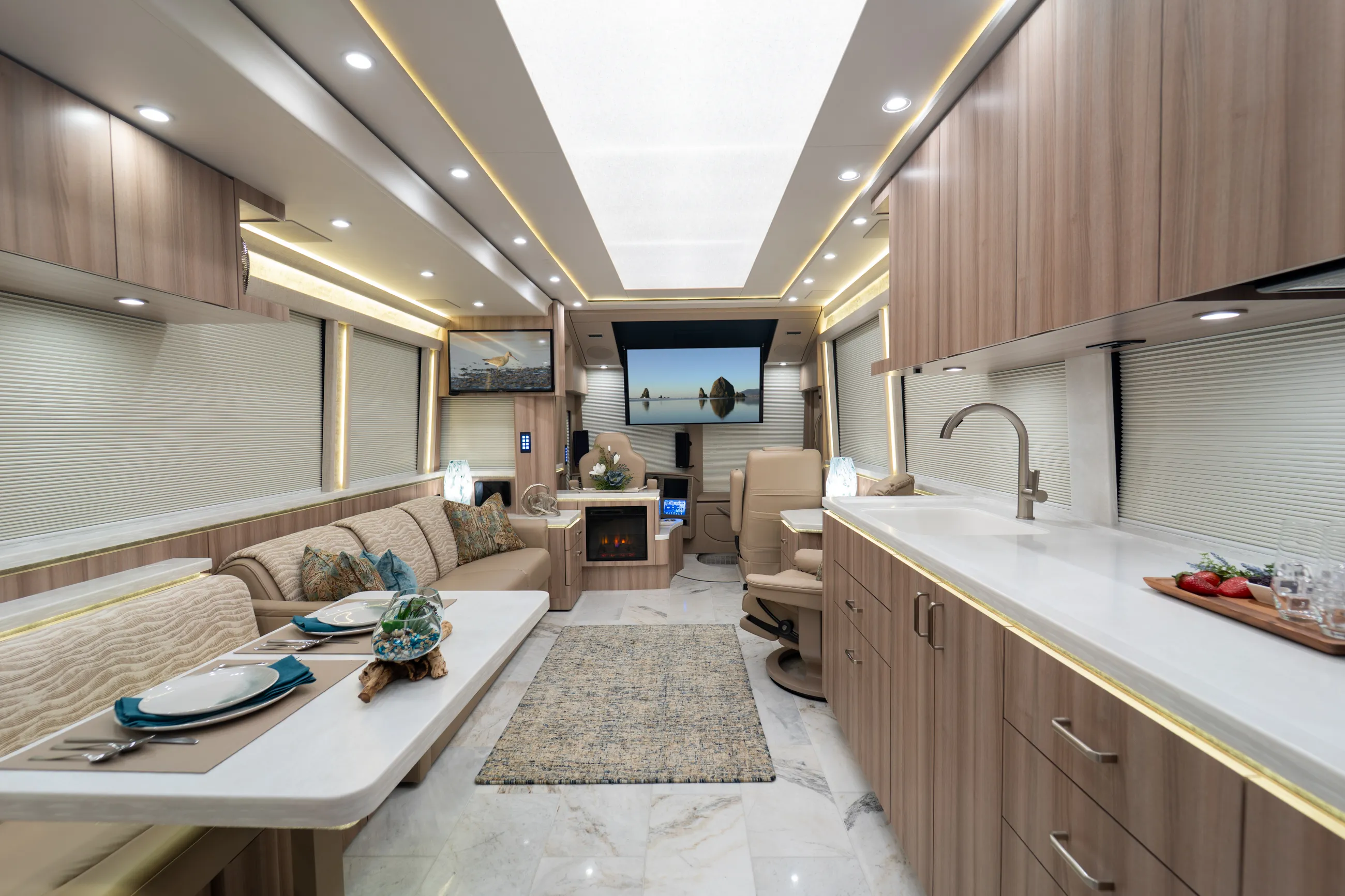 Marathon Coach #1421