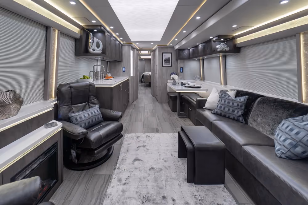 Marathon Coach #1363