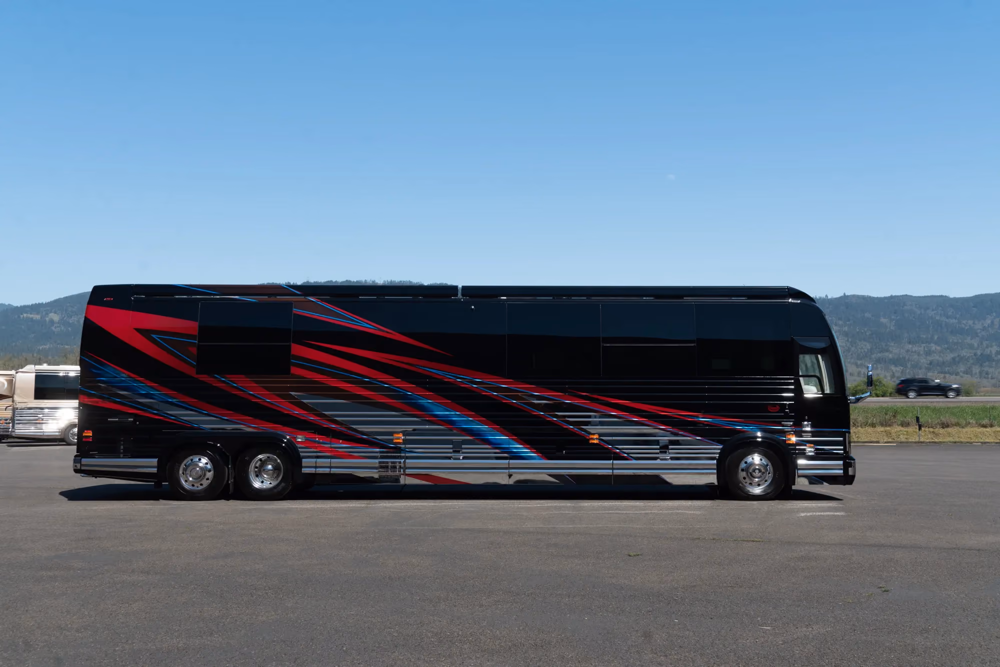 Marathon Coach #1369