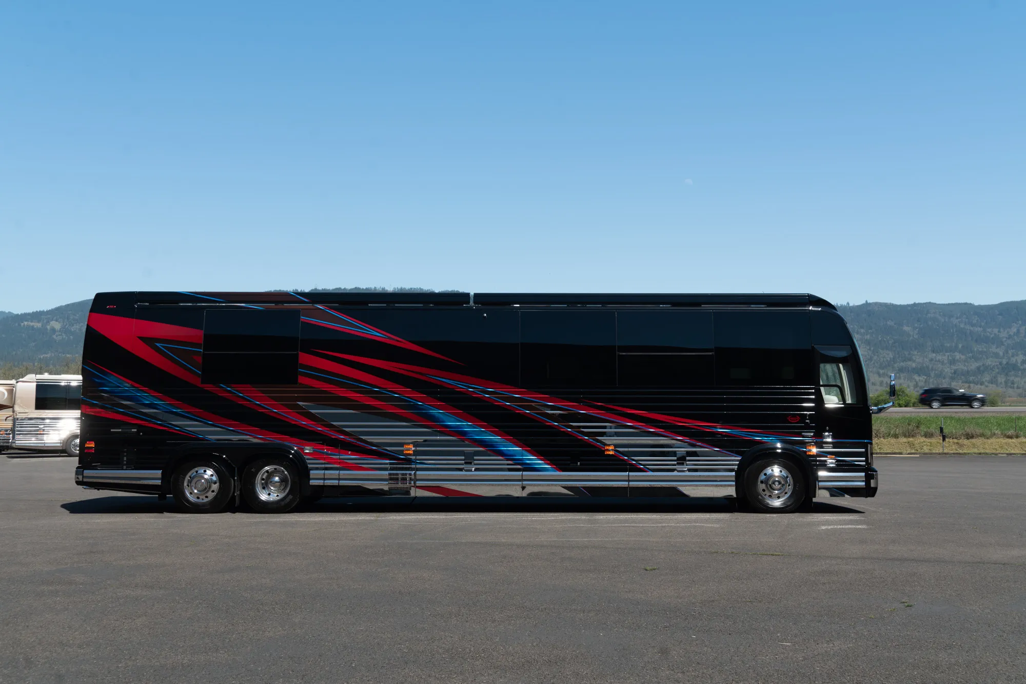 Marathon Coach #1369
