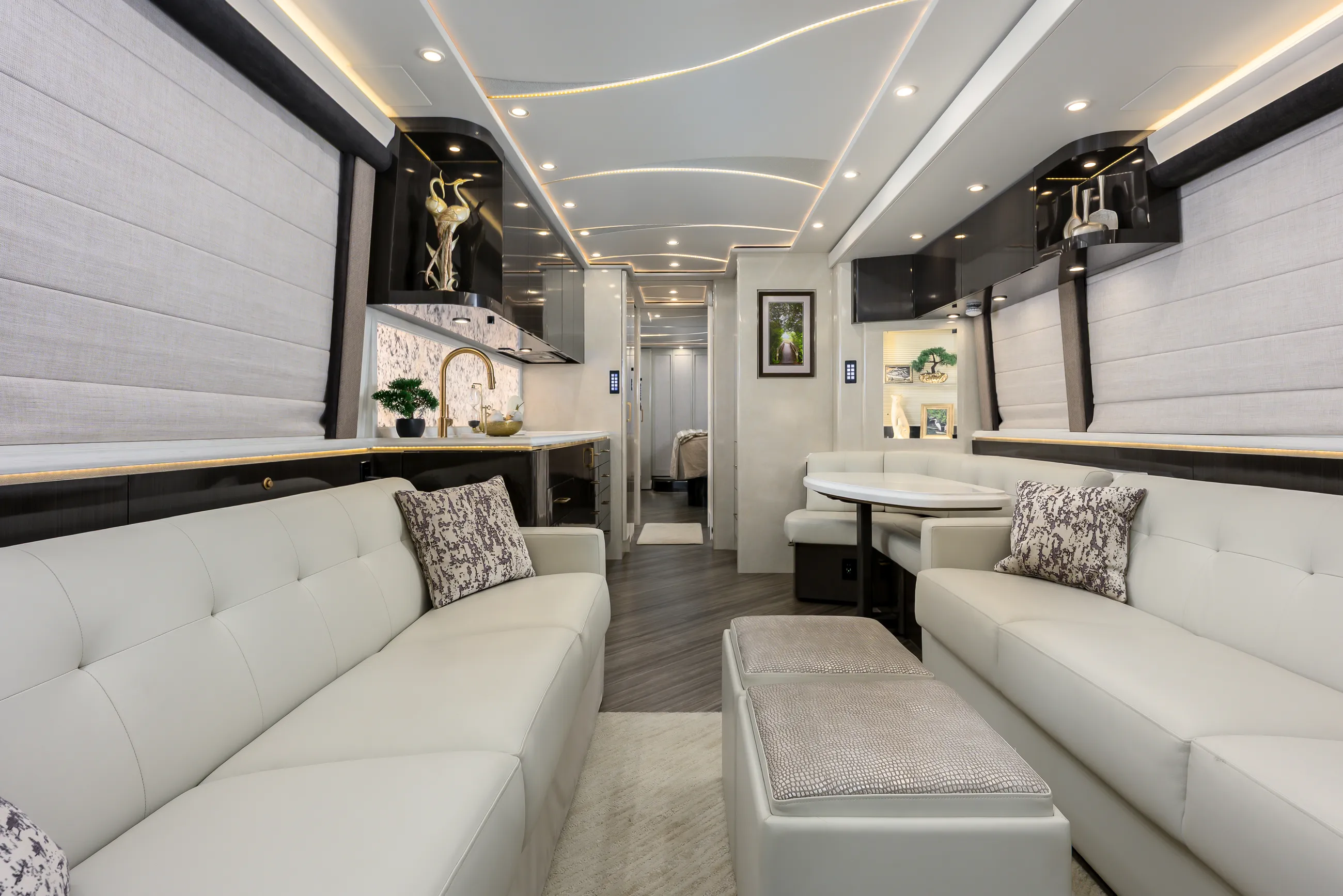 Marathon Coach #1379