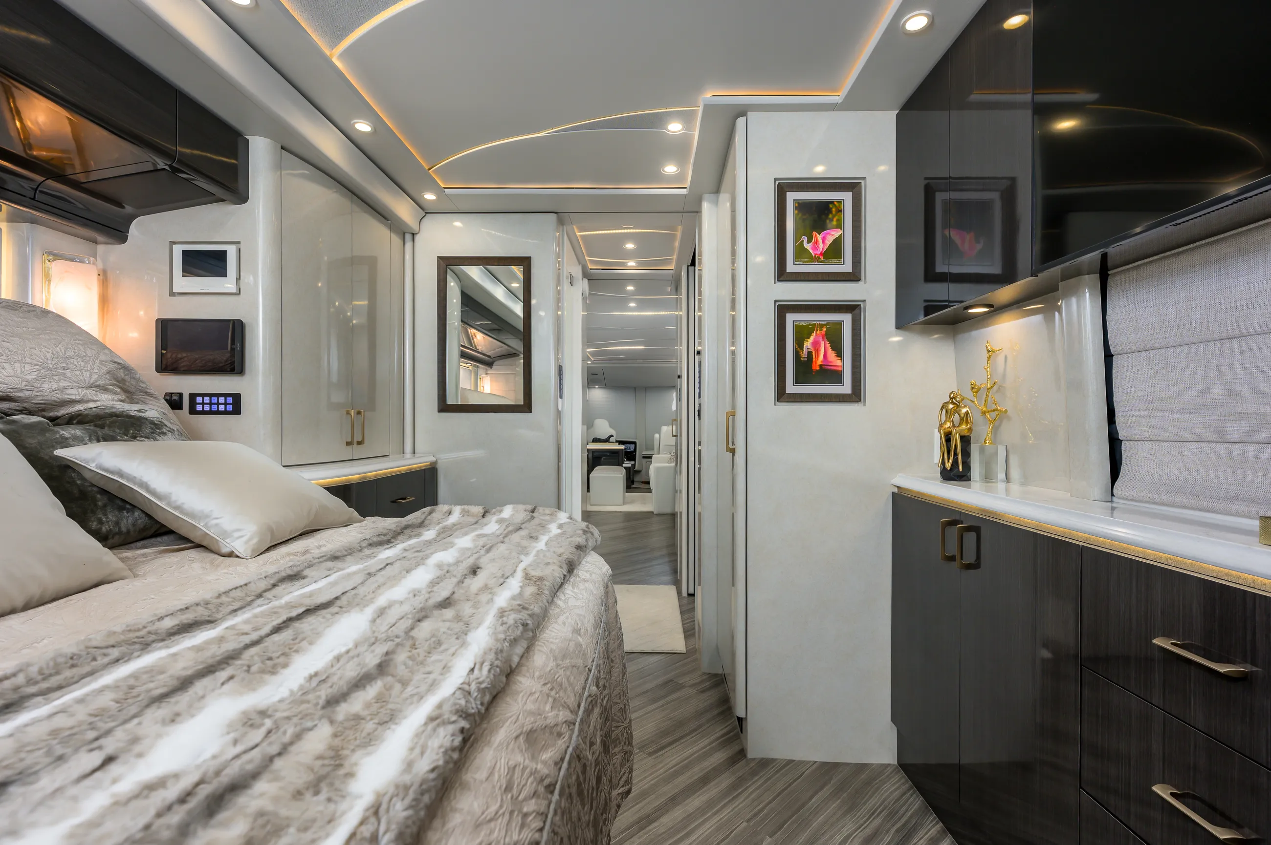 Marathon Coach #1379