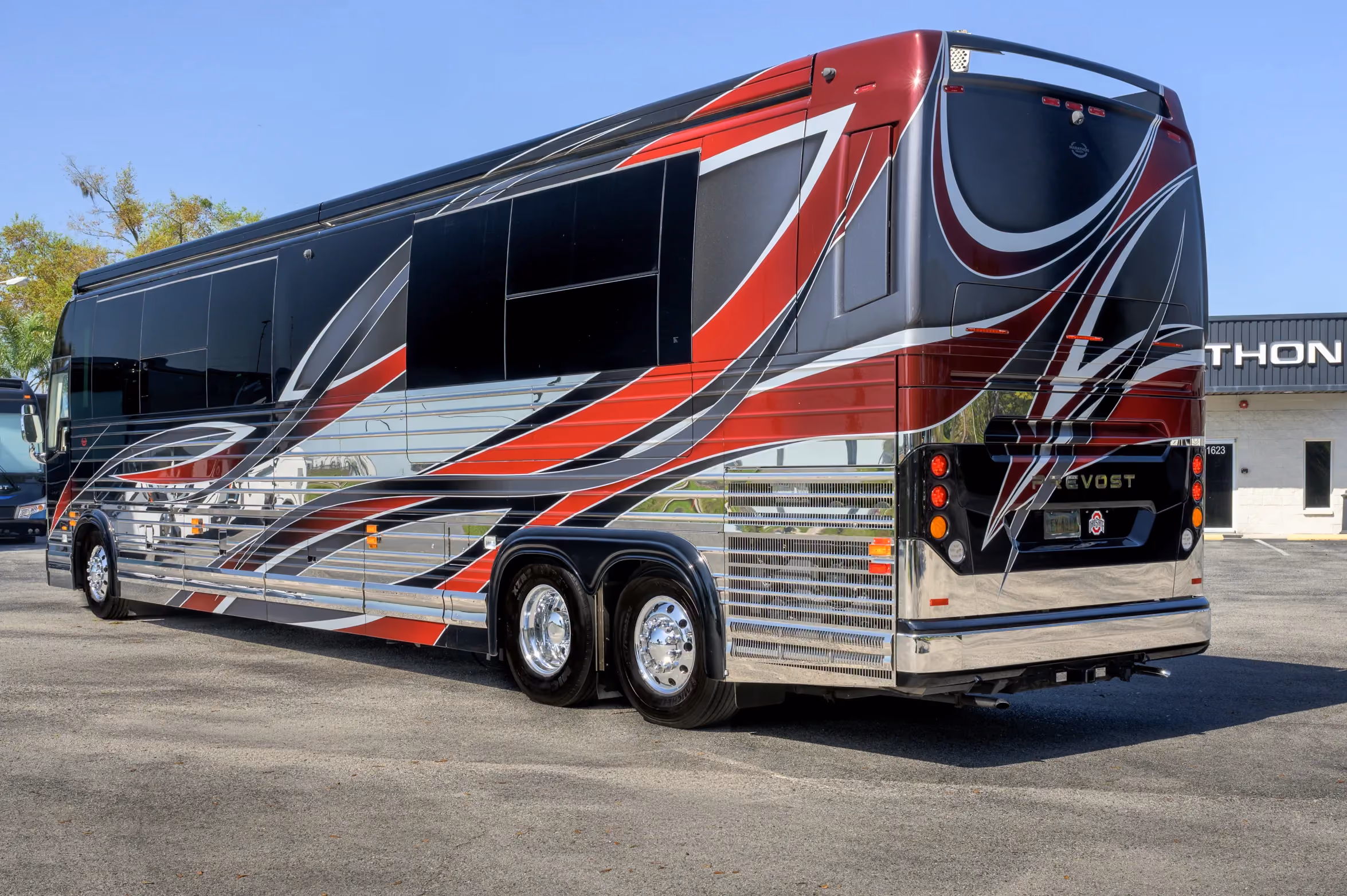 Marathon Coach #1379