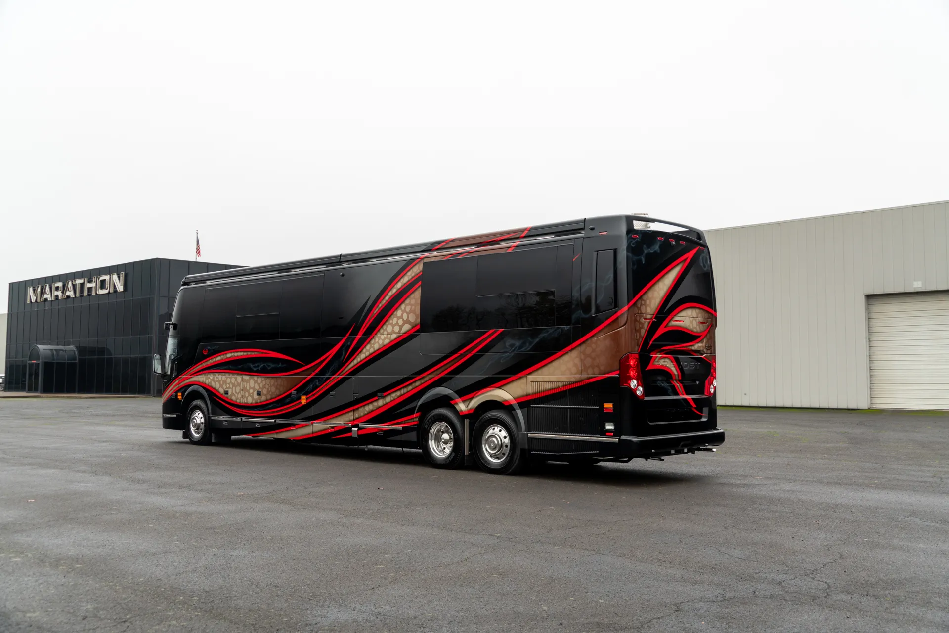 Marathon Coach #1380