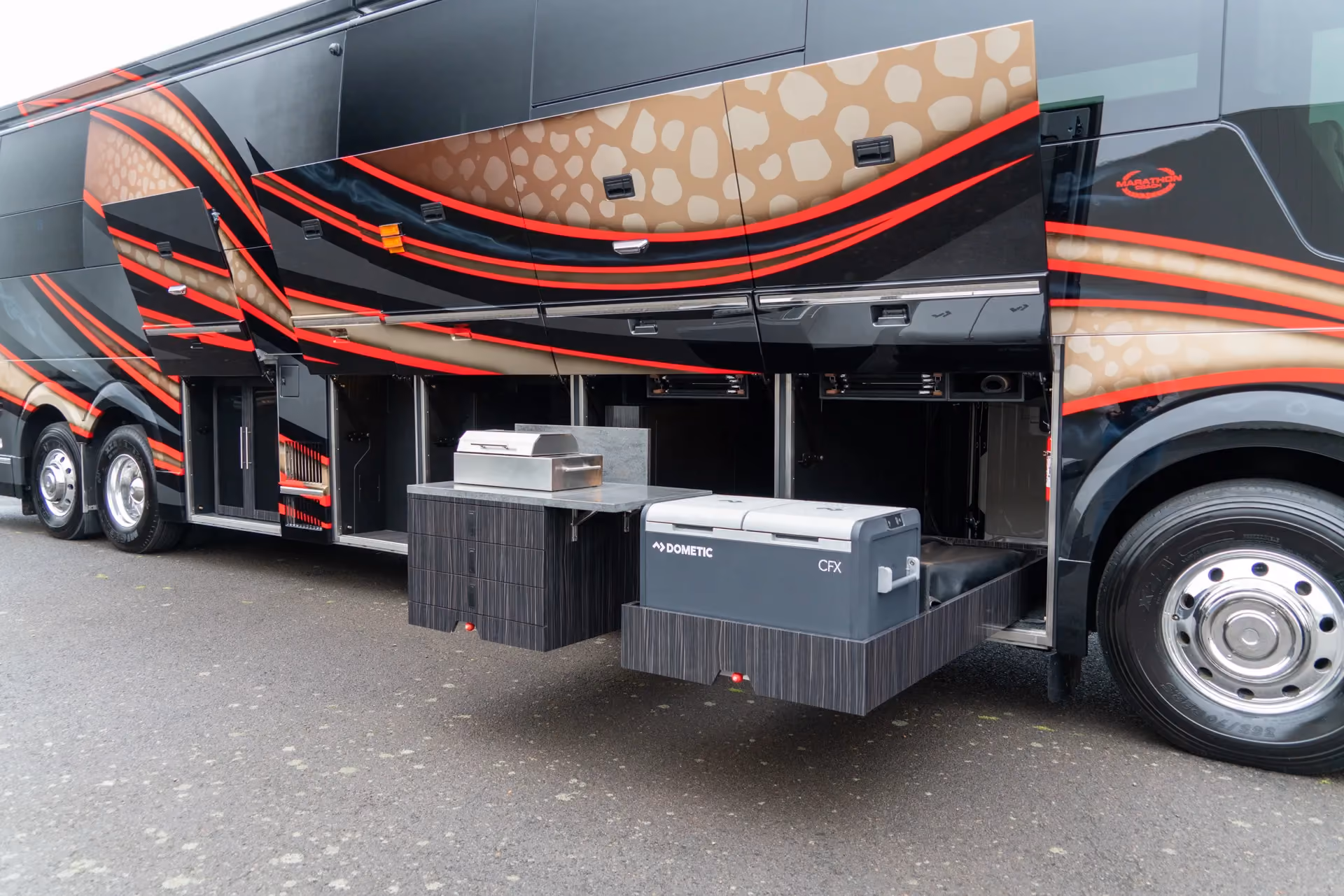 Marathon Coach #1380