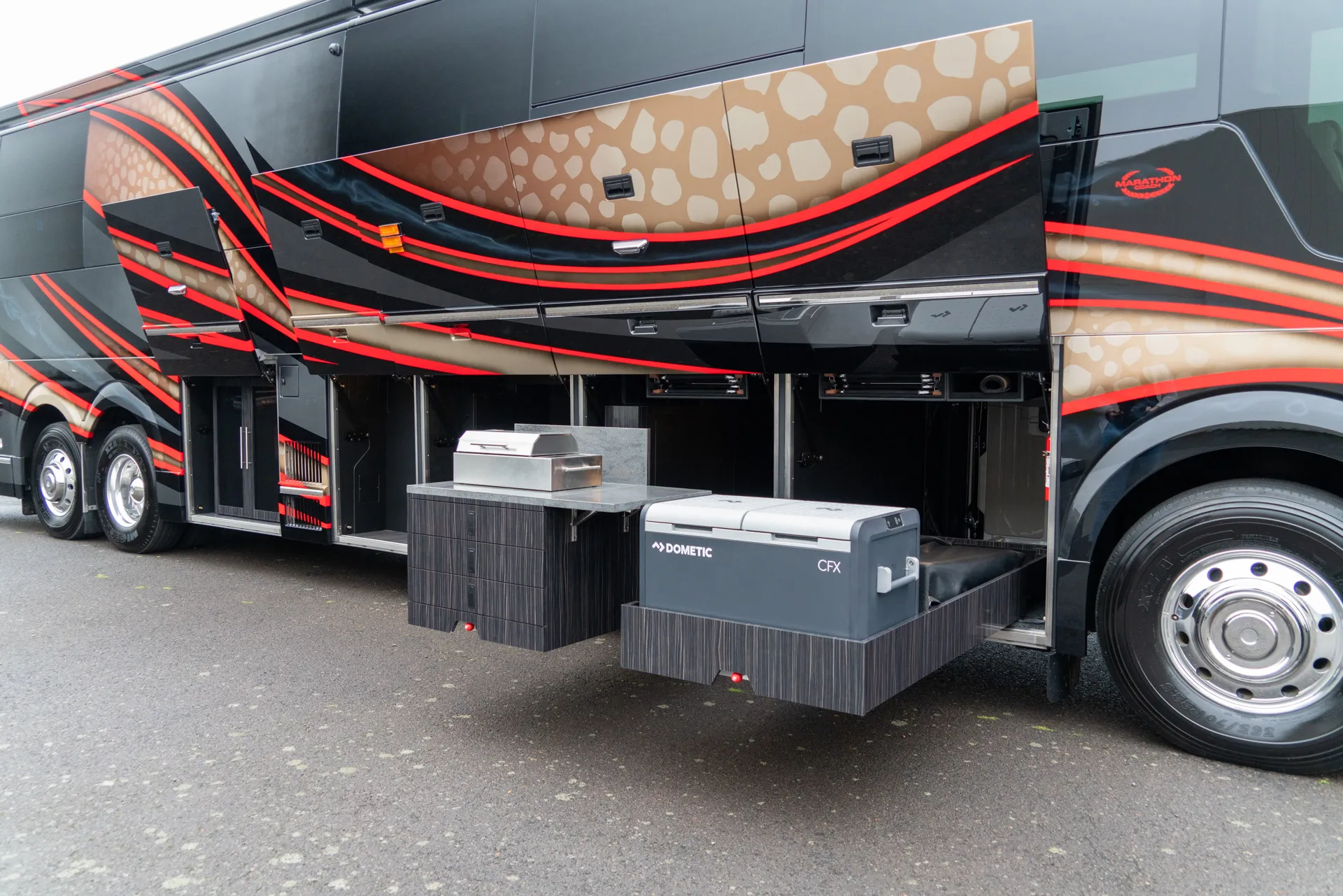 Marathon Coach #1380