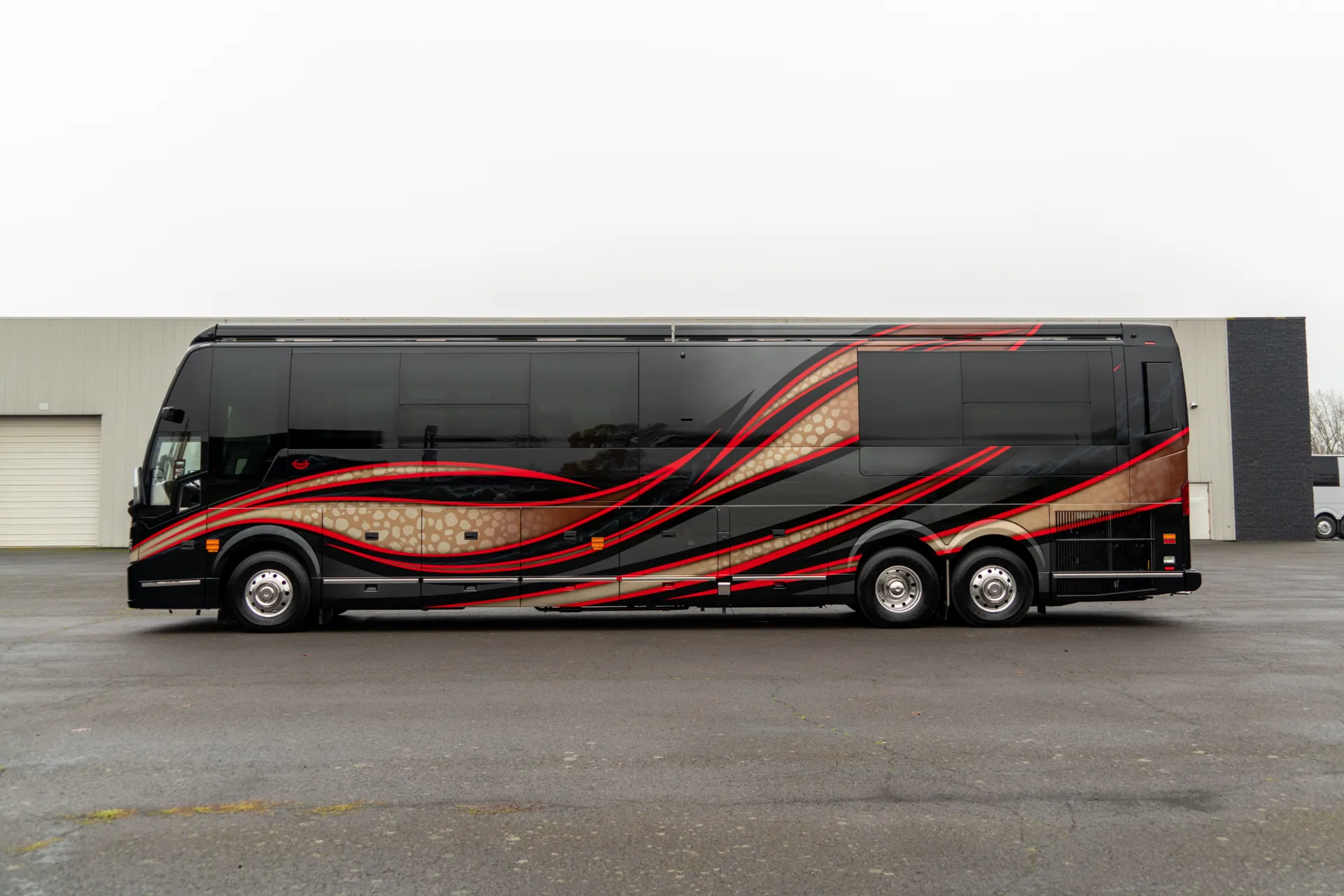 Marathon Coach #1380