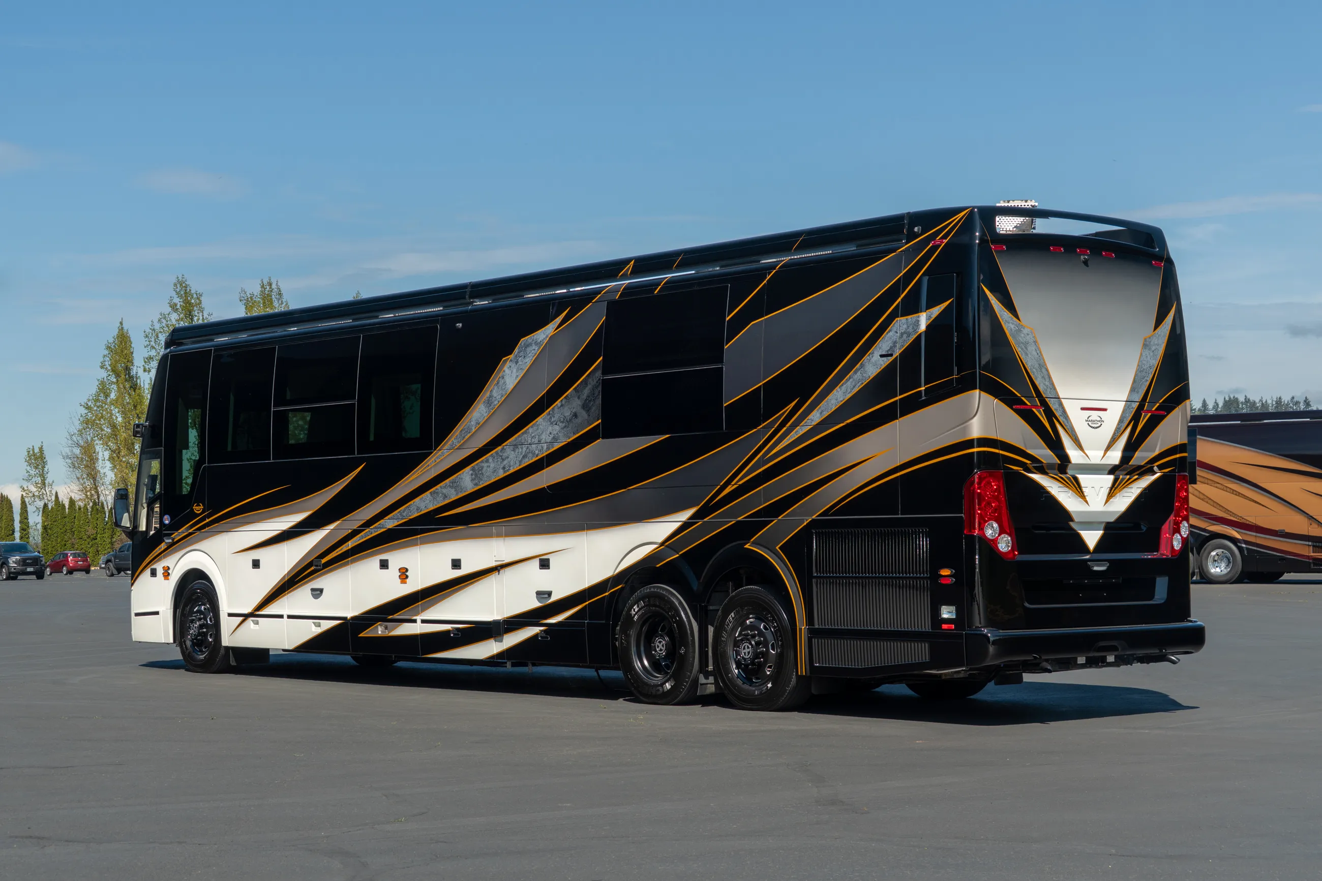 Exterior of Marathon Coach #1422