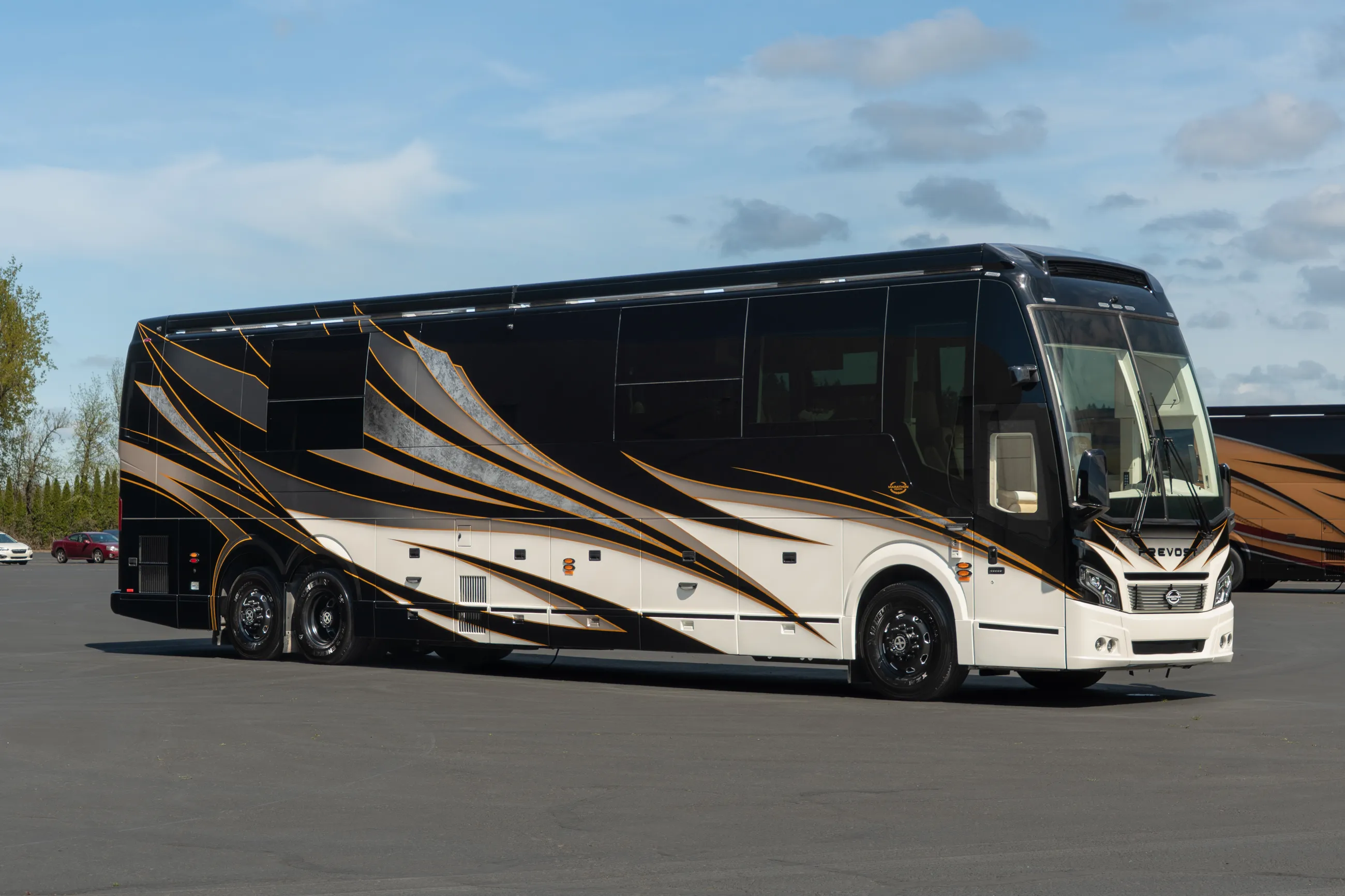 Exterior of Marathon Coach #1422