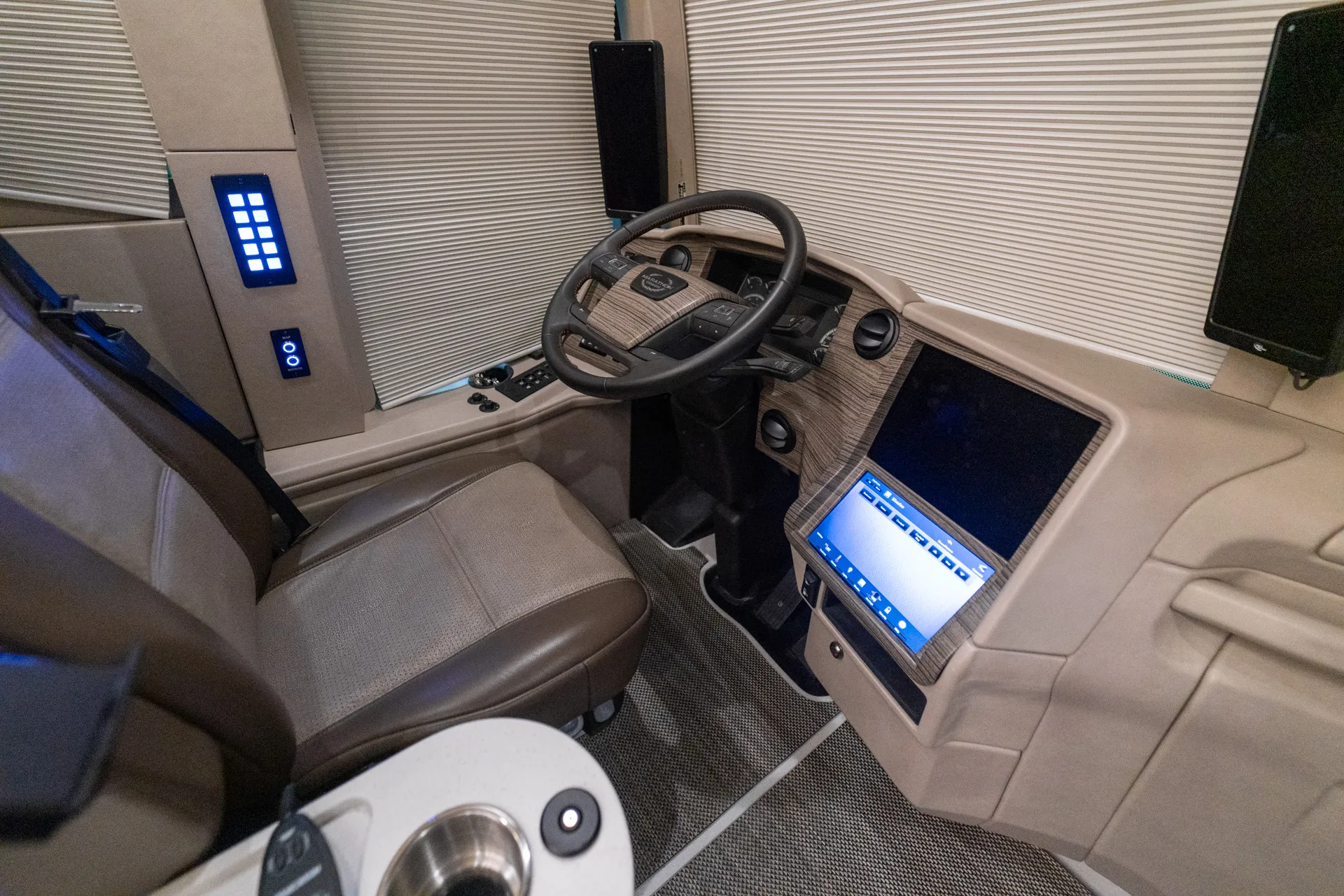 Marathon Coach #1381 | Luxury Motorcoach for Sale