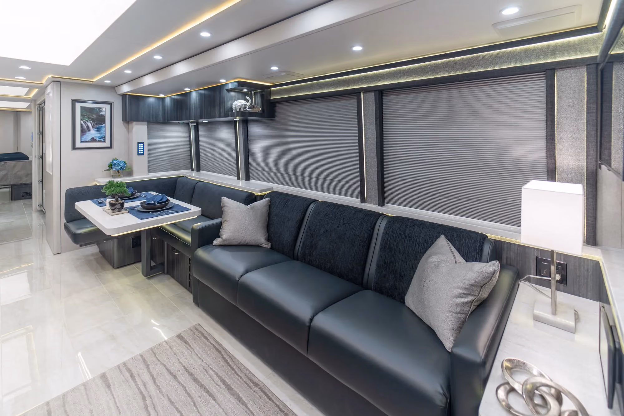 Marathon Coach #1384 | Luxury Motorcoach for Sale