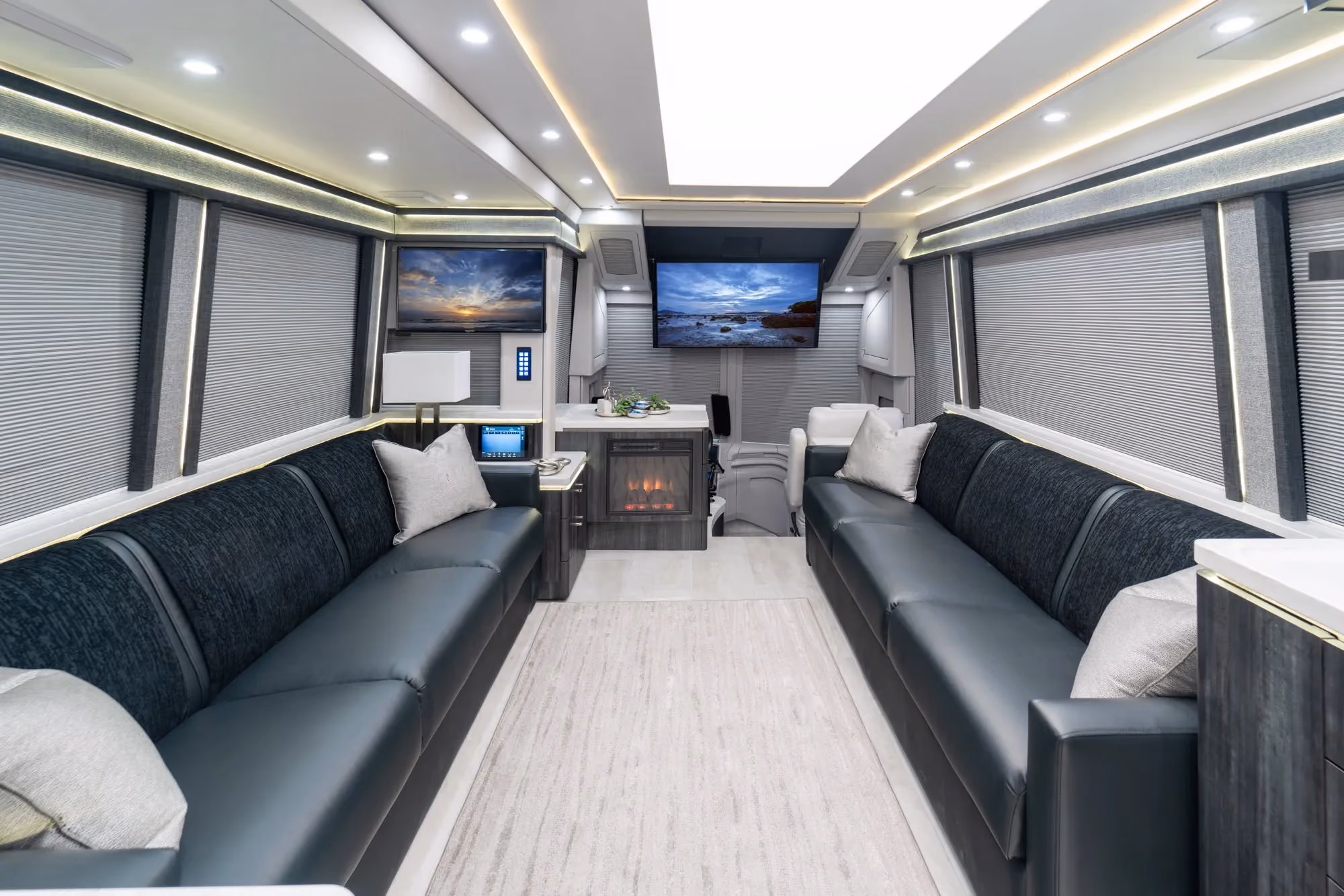 Marathon Coach #1384 | Luxury Motorcoach for Sale