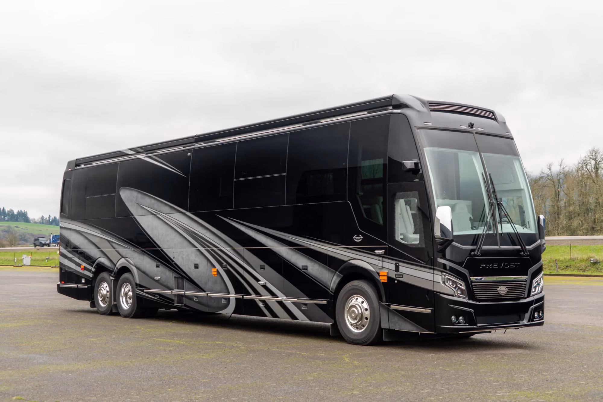 Marathon Coach #1384 | Luxury Motorcoach for Sale