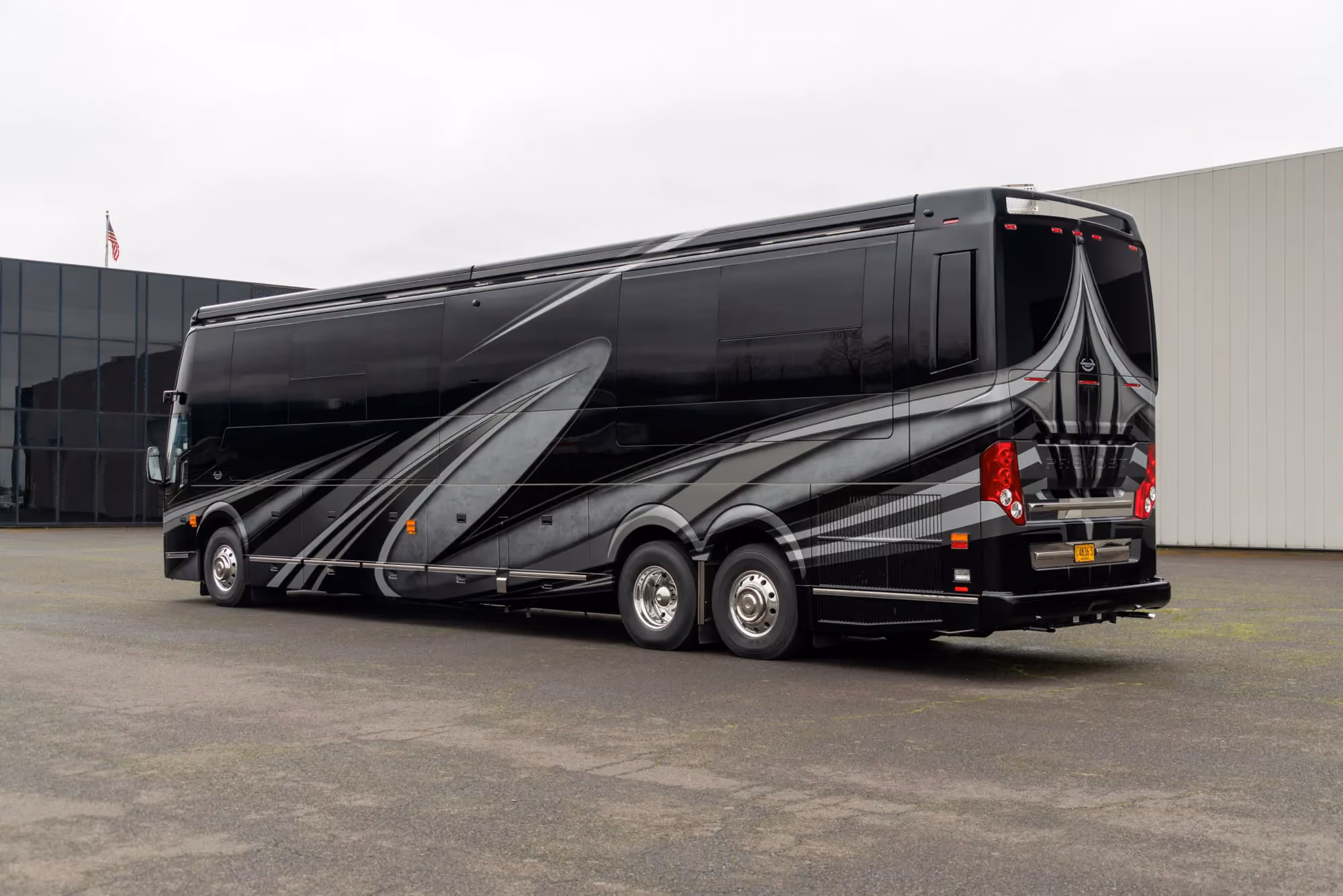 Marathon Coach #1384 | Luxury Motorcoach for Sale