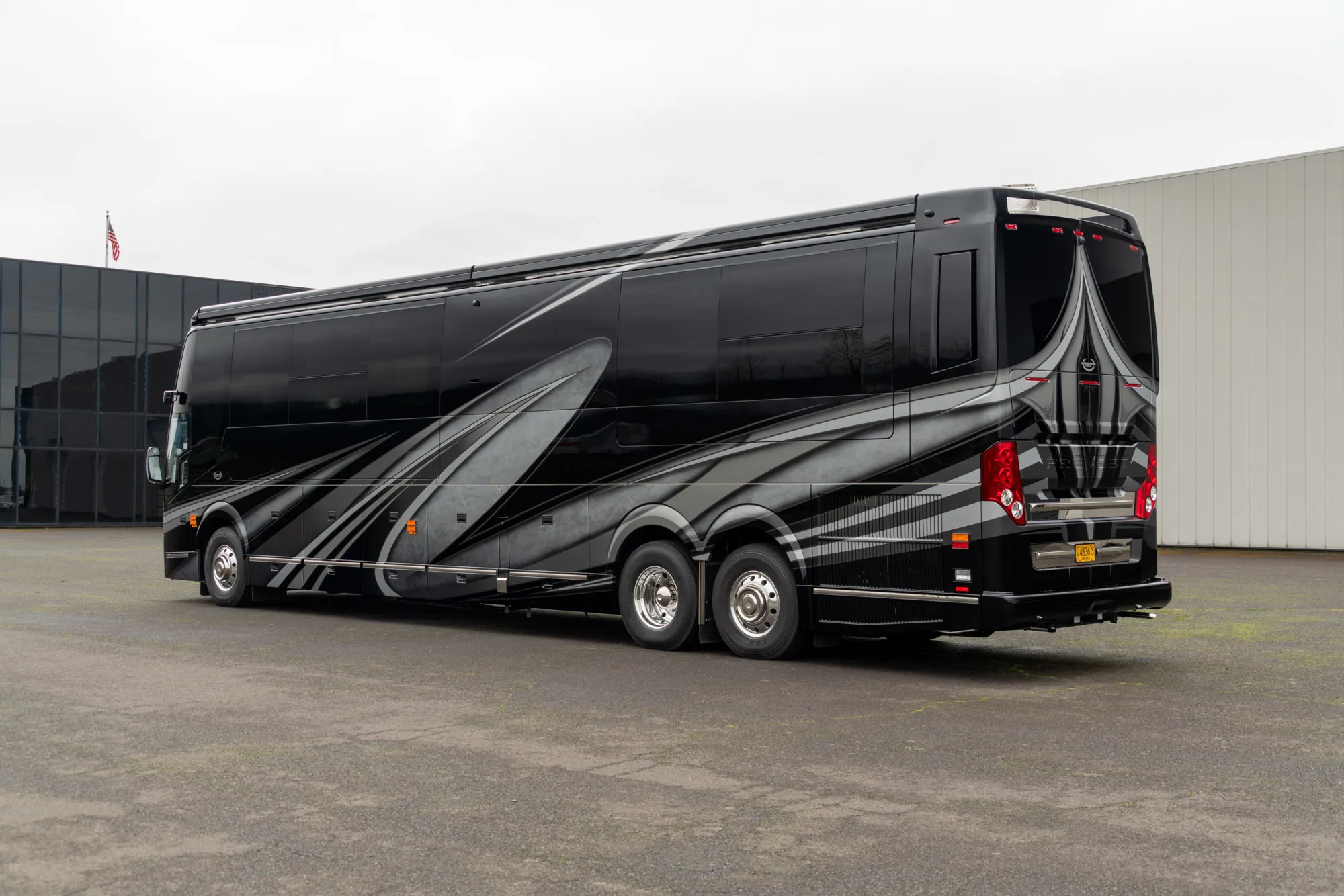 Marathon Coach #1384 | Luxury Motorcoach for Sale