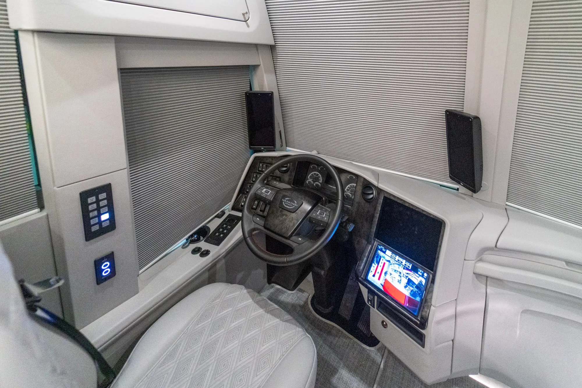 Marathon Coach #1384 | Luxury Motorcoach for Sale