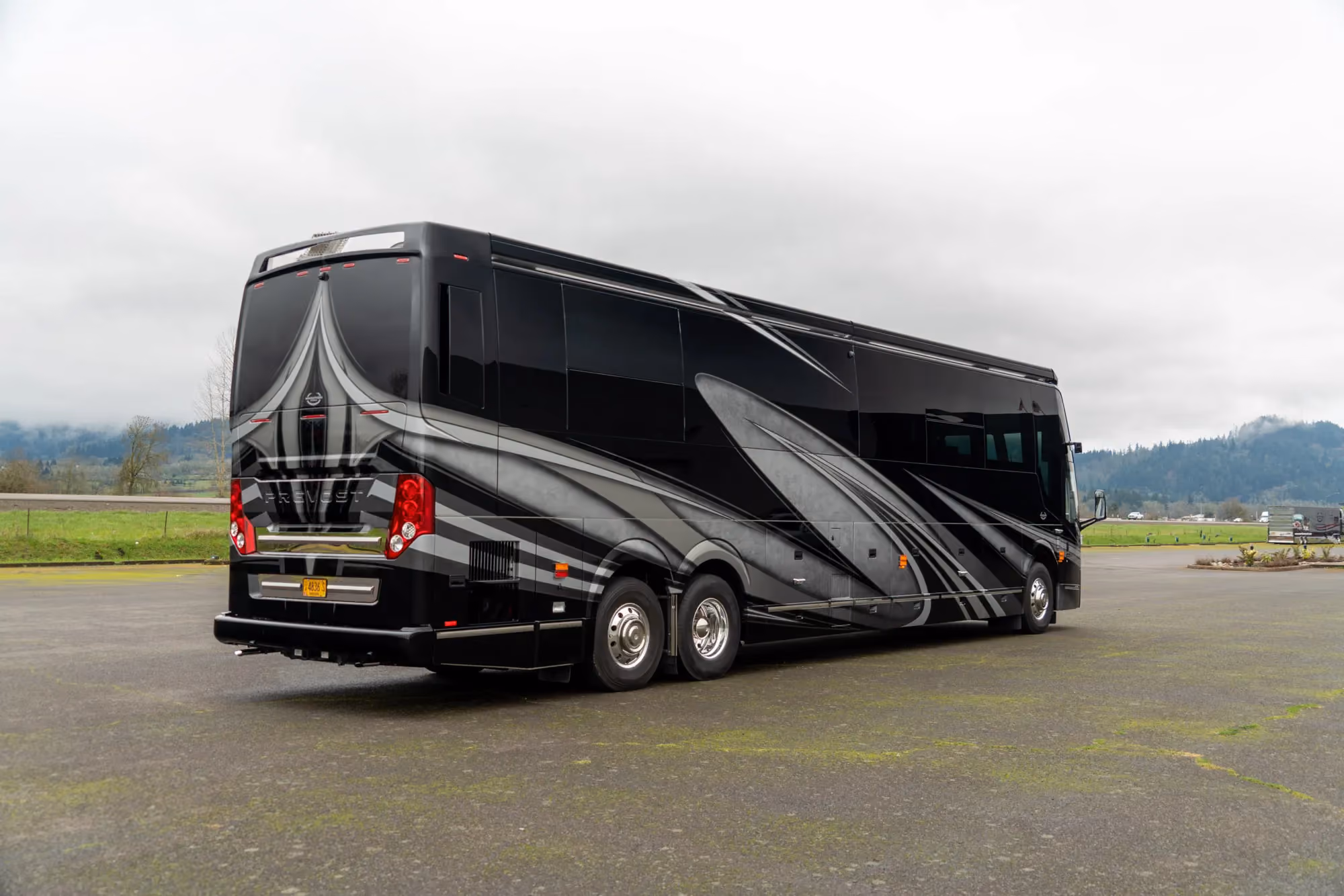 Marathon Coach #1384 | Luxury Motorcoach for Sale
