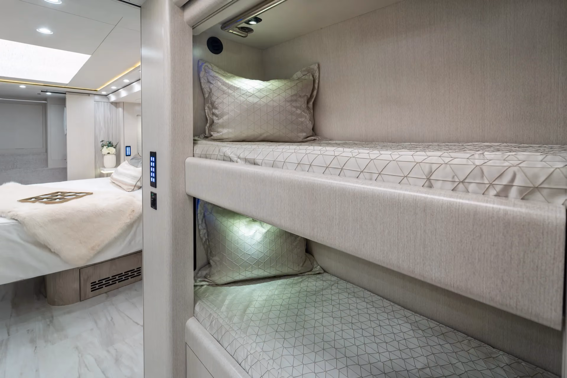 Marathon Coach #1390 | Luxury Motorcoach for Sale