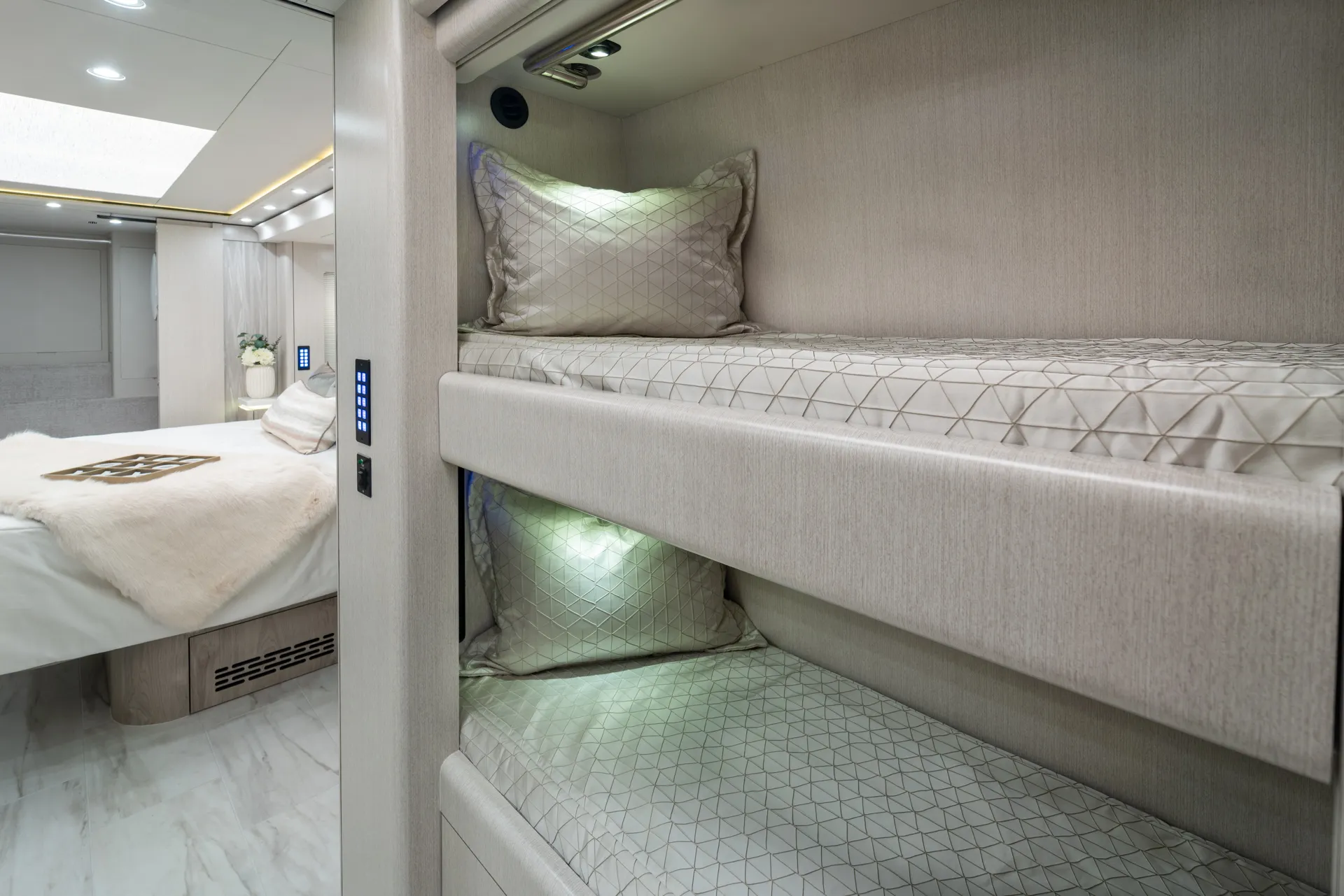 Marathon Coach #1390 | Luxury Motorcoach for Sale