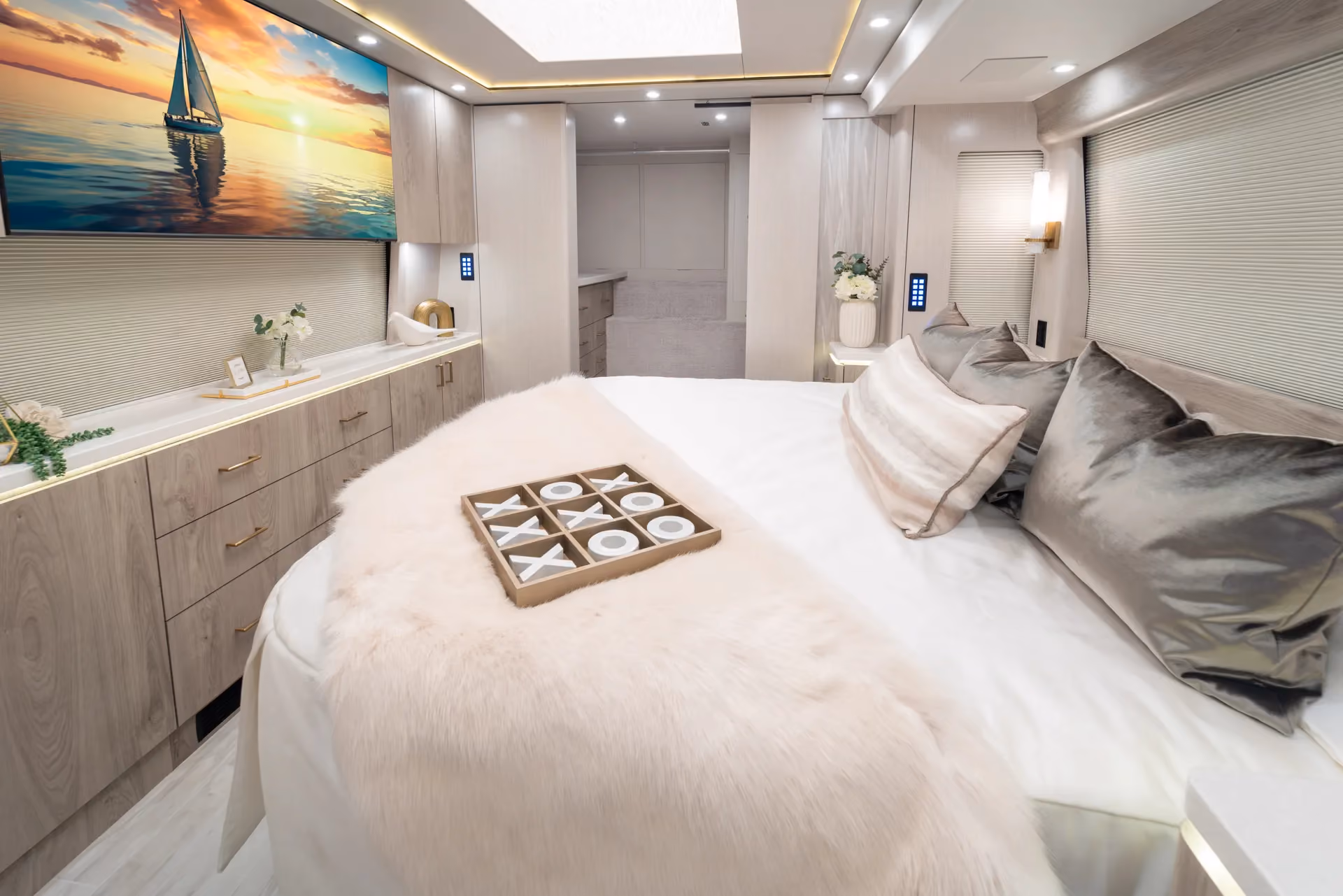 Marathon Coach #1390 | Luxury Motorcoach for Sale