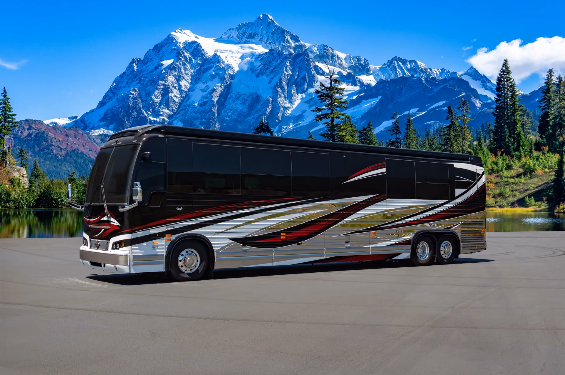 Marathon Coach #1390 | Luxury Motorcoach for Sale