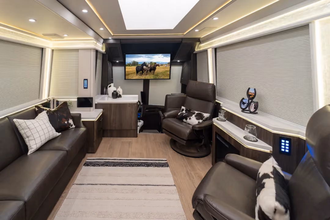 Marathon Coach #1392 | Luxury Motorcoach for Sale