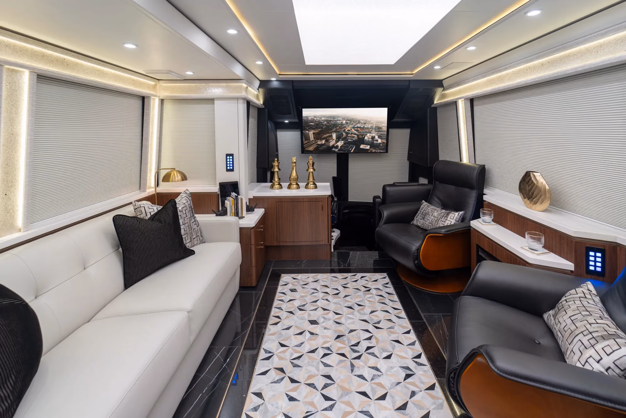 Marathon Coach #1394 | Luxury Motorcoach for Sale