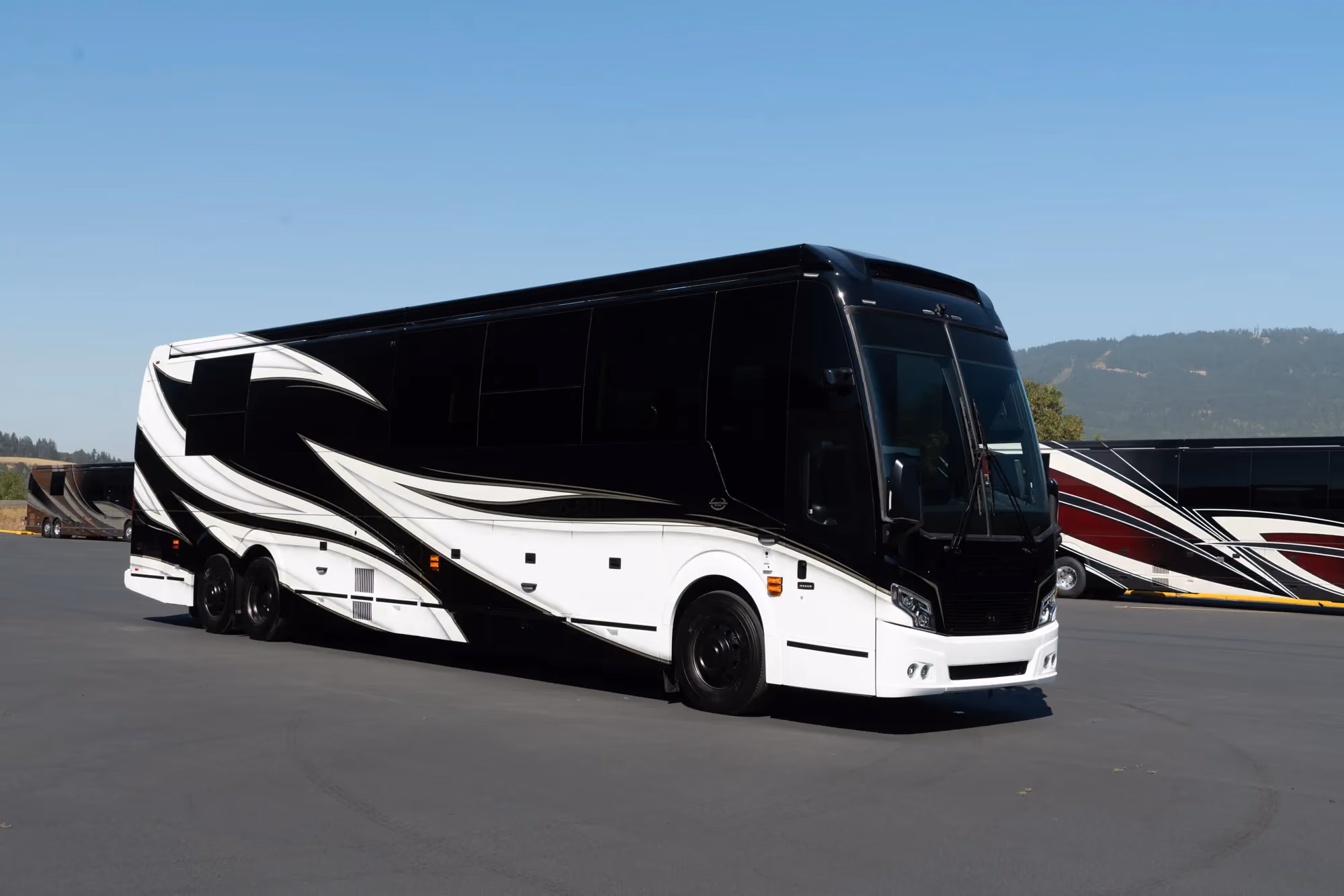 Marathon Coach #1394 | Luxury Motorcoach for Sale