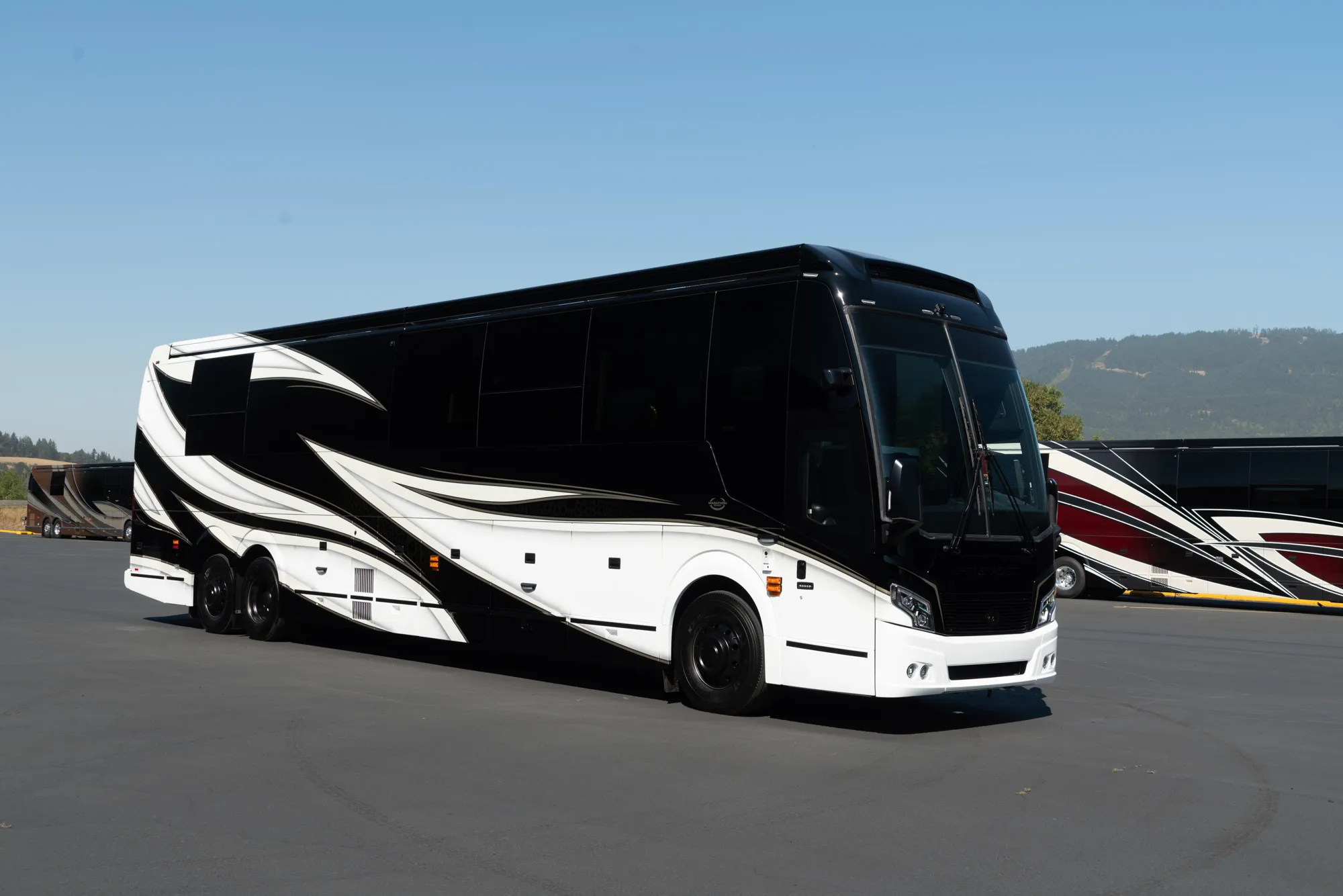 Marathon Coach #1394 | Luxury Motorcoach for Sale