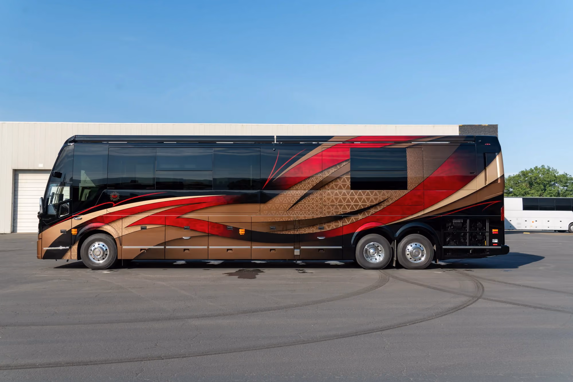Marathon Coach #1393 | Luxury Motorcoach for Sale