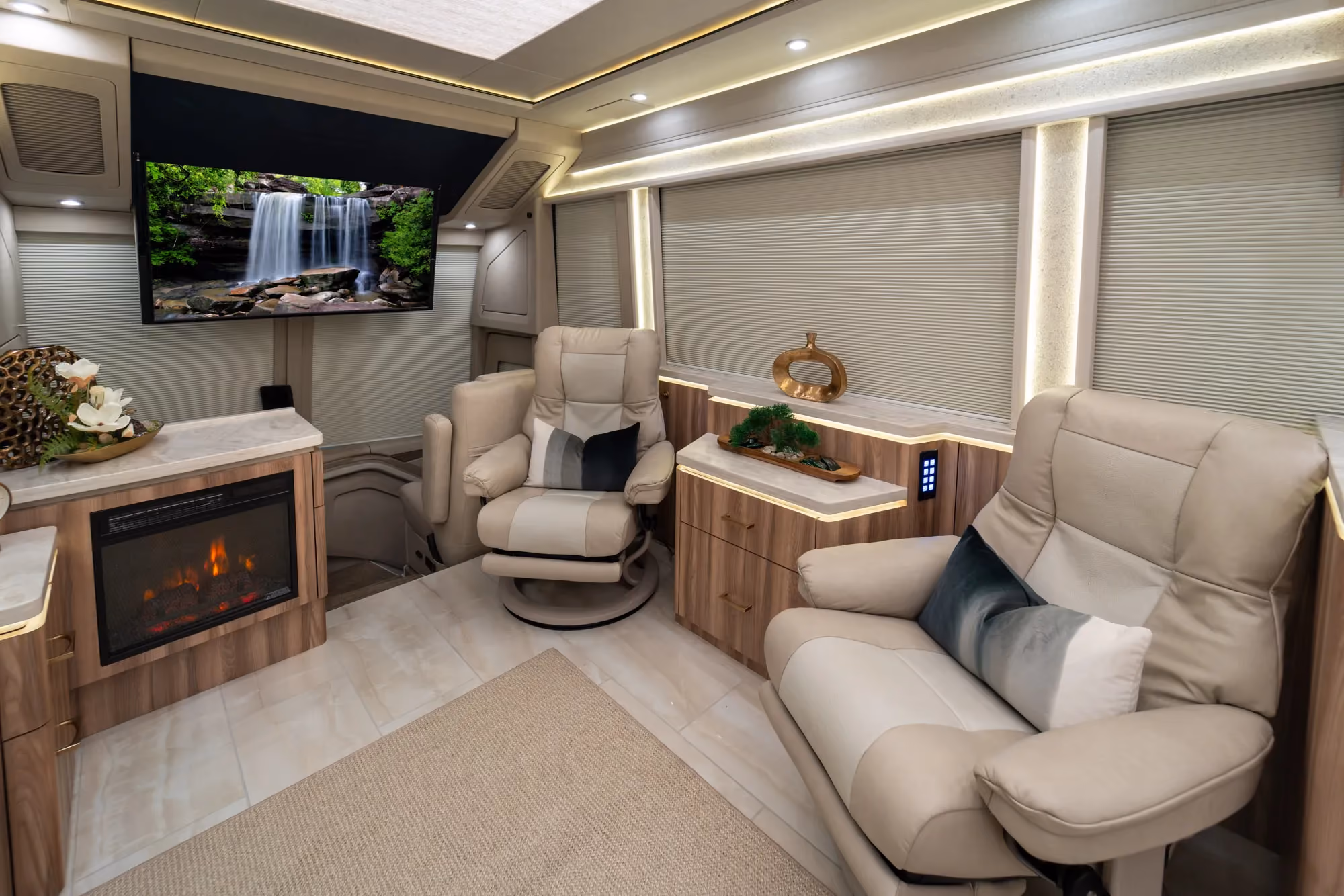 Marathon Coach #1393 | Luxury Motorcoach for Sale