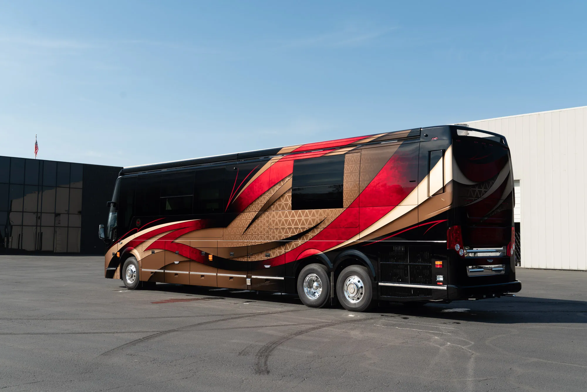 Marathon Coach #1393 | Luxury Motorcoach for Sale