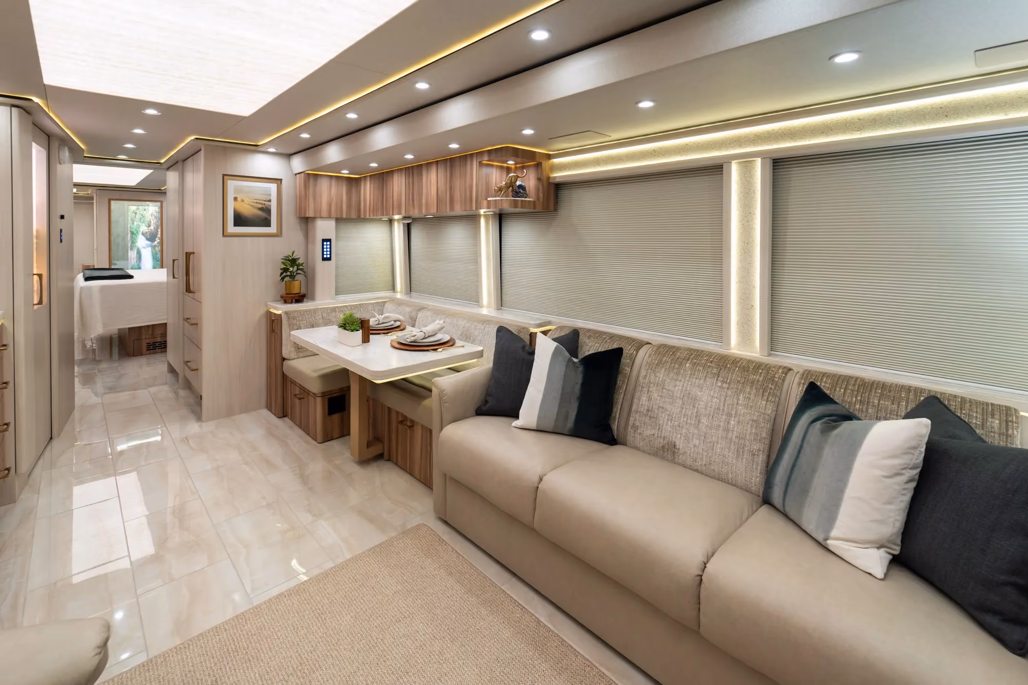 Marathon Coach #1393 | Luxury Motorcoach for Sale