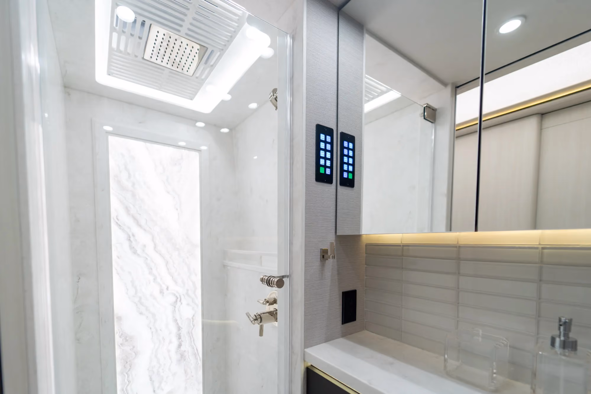 Marathon Coach #1397 | Luxury Motorcoach for Sale
