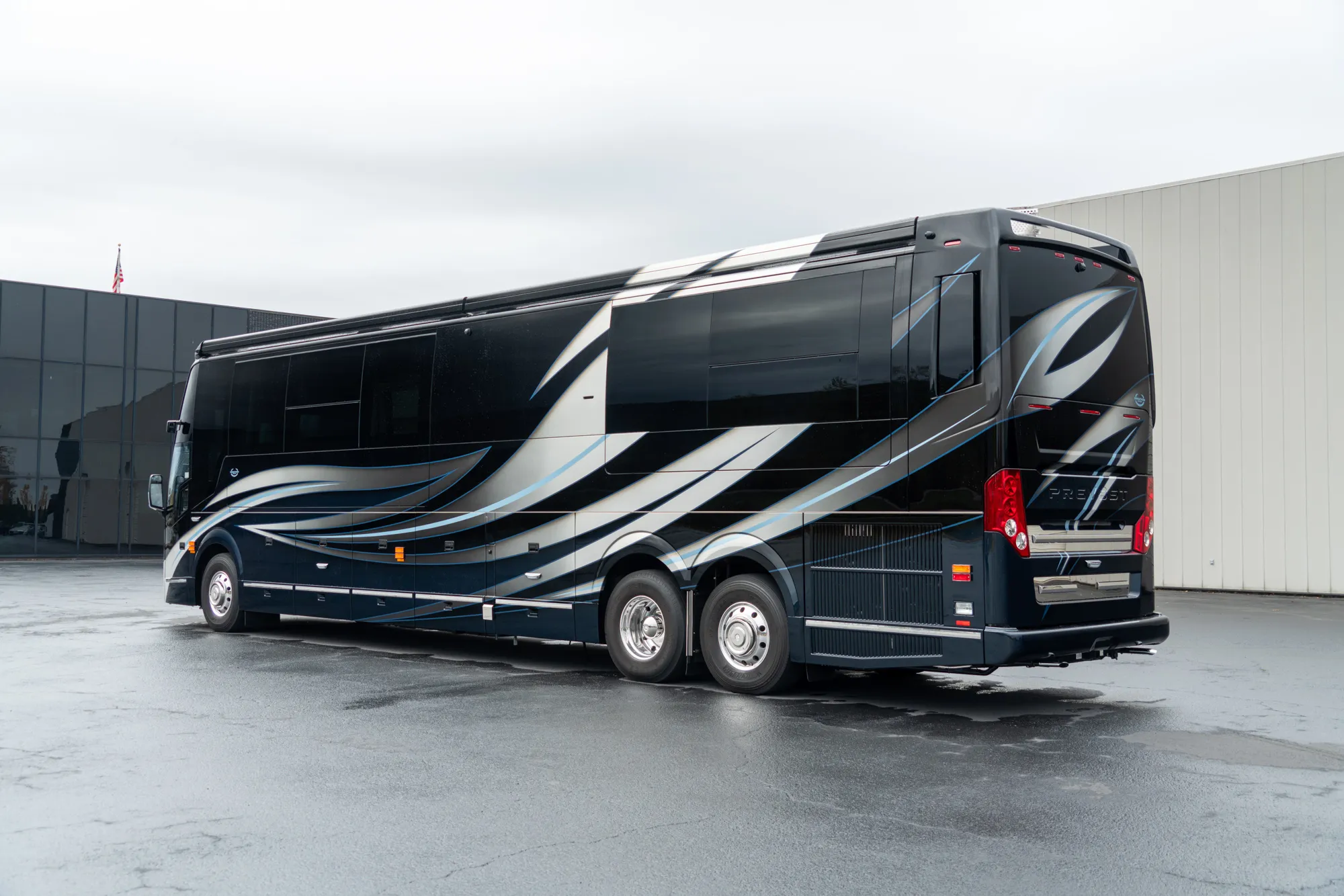 Marathon Coach #1397 | Luxury Motorcoach for Sale