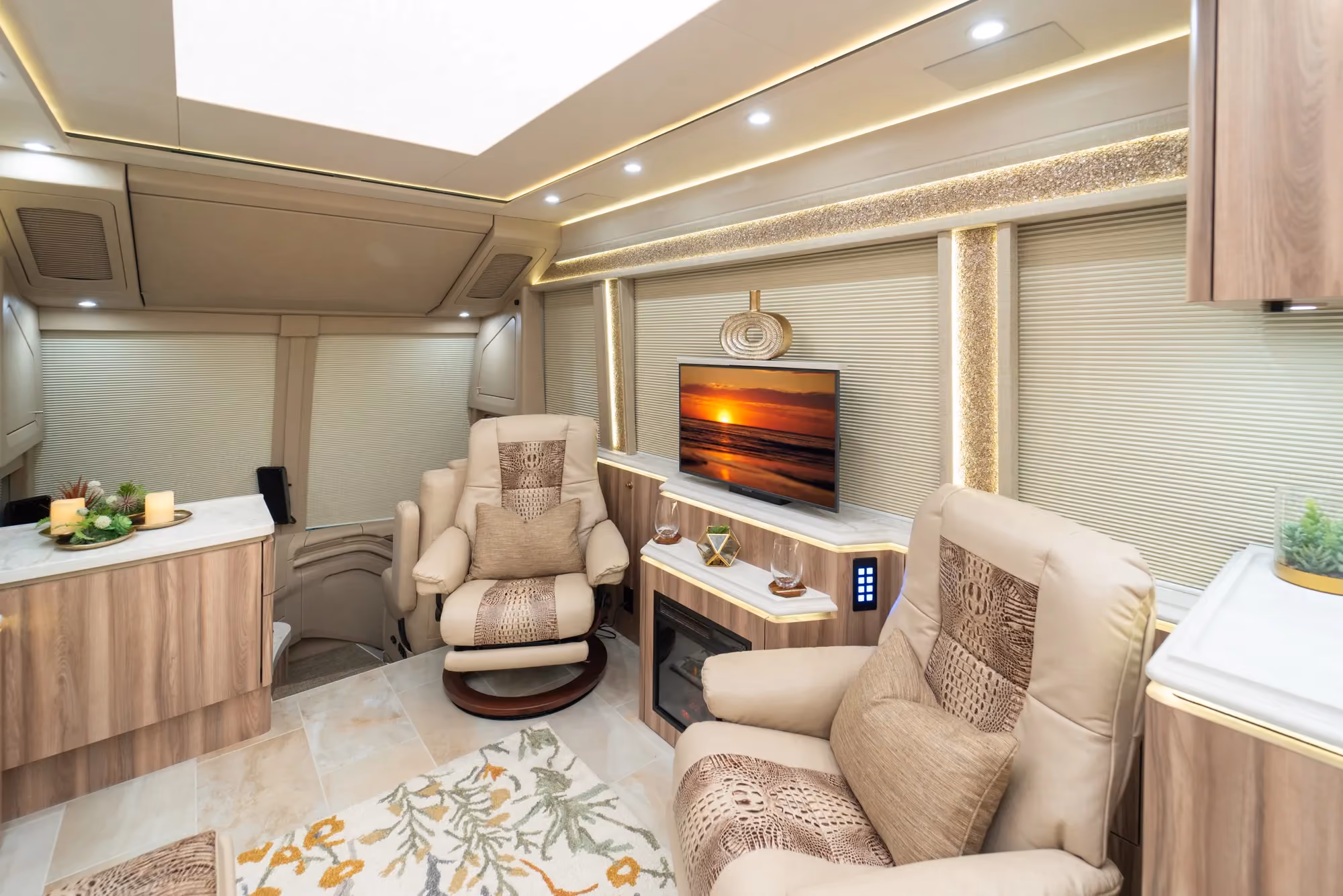 Marathon Coach #1395 | Luxury Motorcoach for Sale