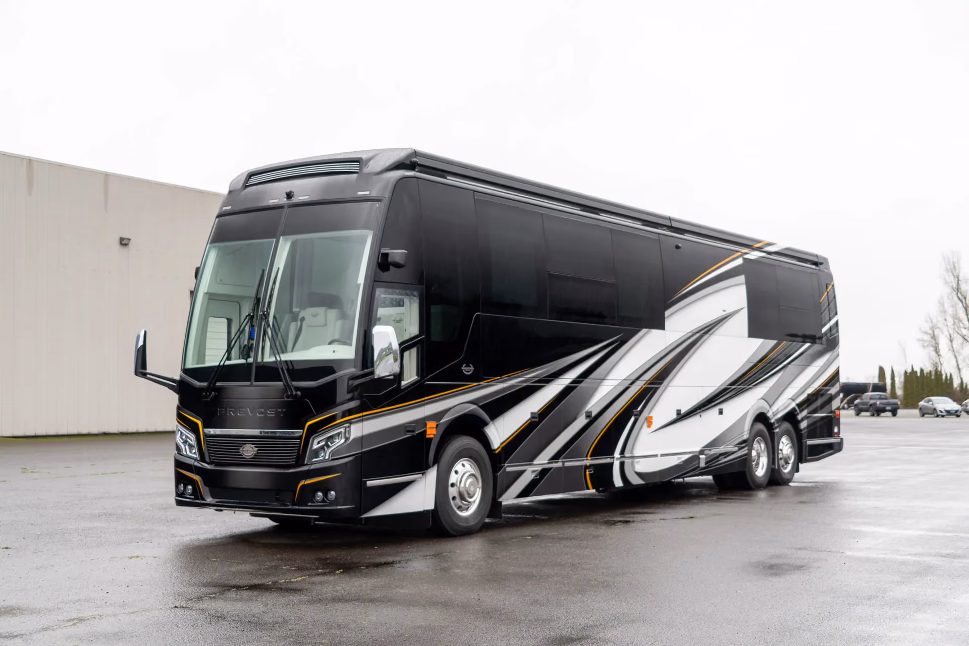 Marathon Coach #1382 | Luxury Motorcoach for Sale