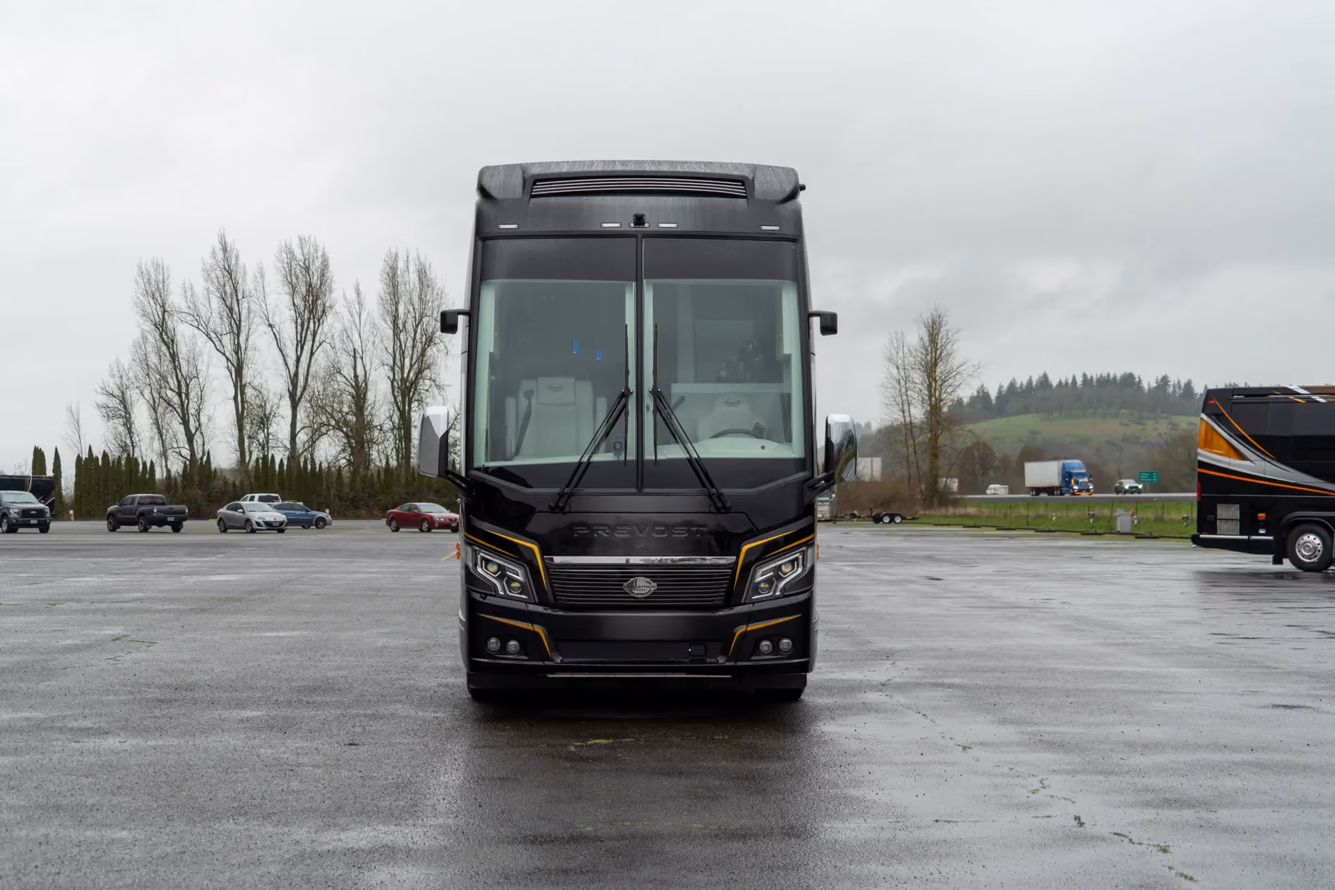 Marathon Coach #1382 | Luxury Motorcoach for Sale