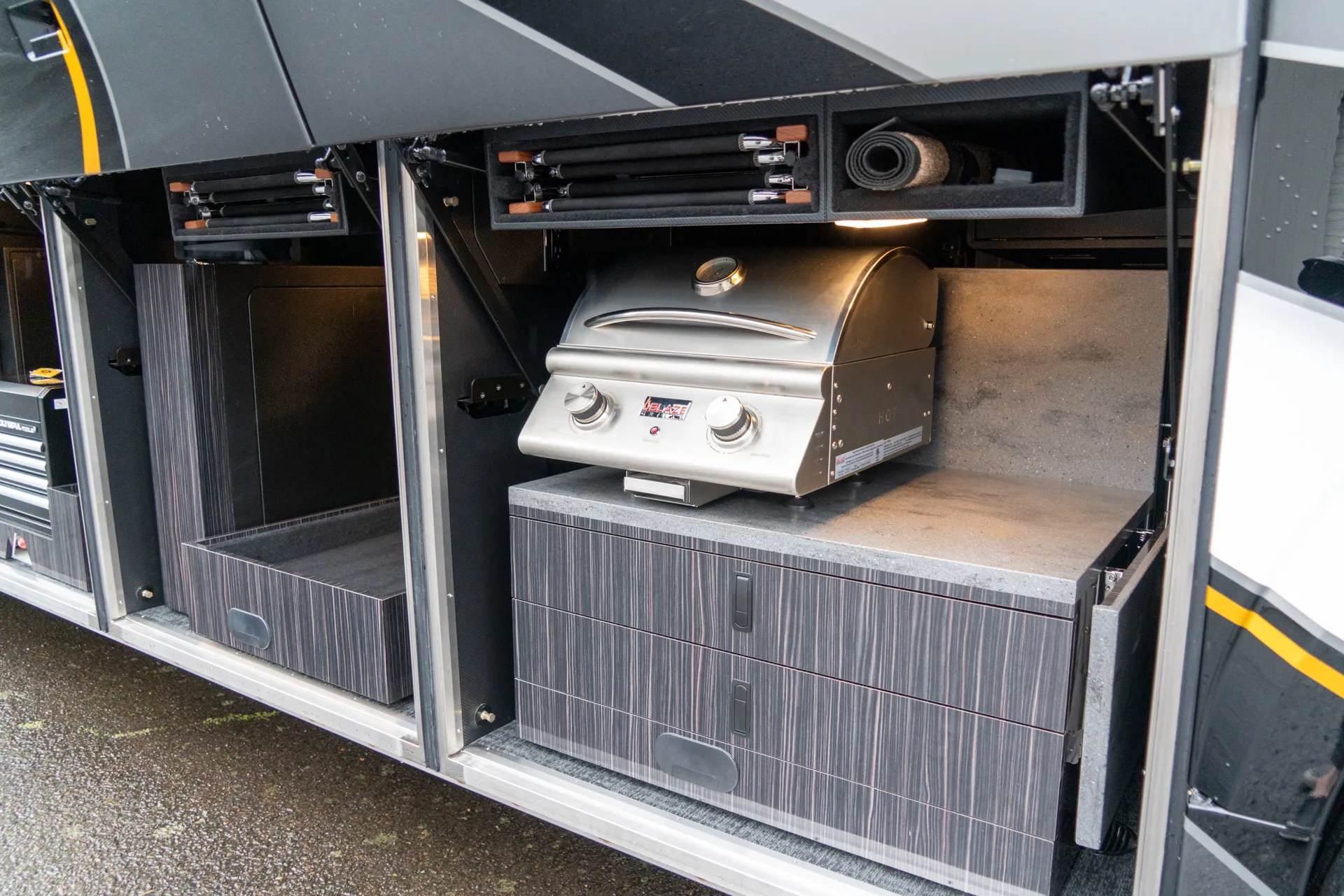 Marathon Coach #1382 | Luxury Motorcoach for Sale