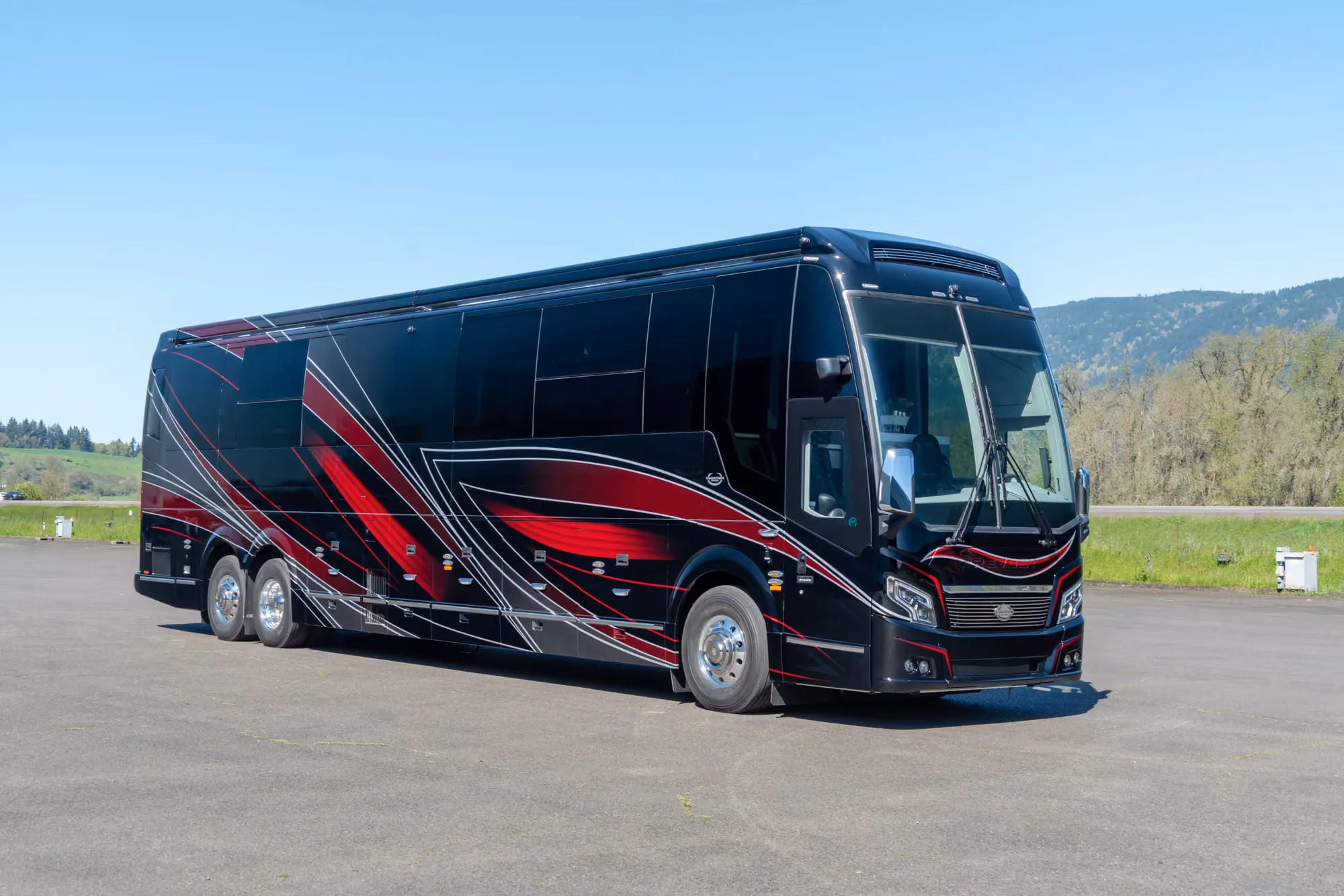 Marathon Coach #1386 | Luxury Motorcoach for Sale