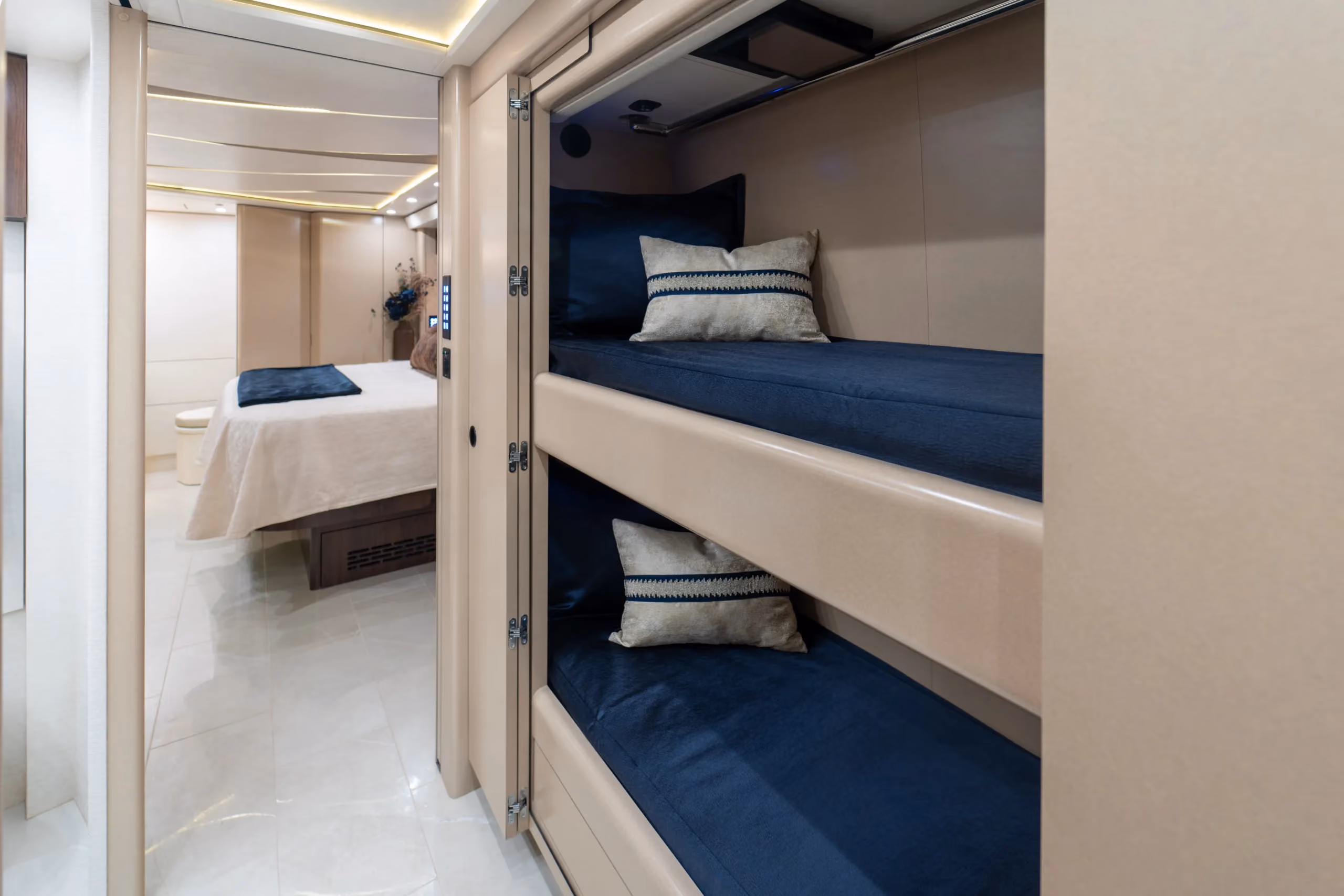 Marathon Coach #1388 | Luxury Motorcoach for Sale