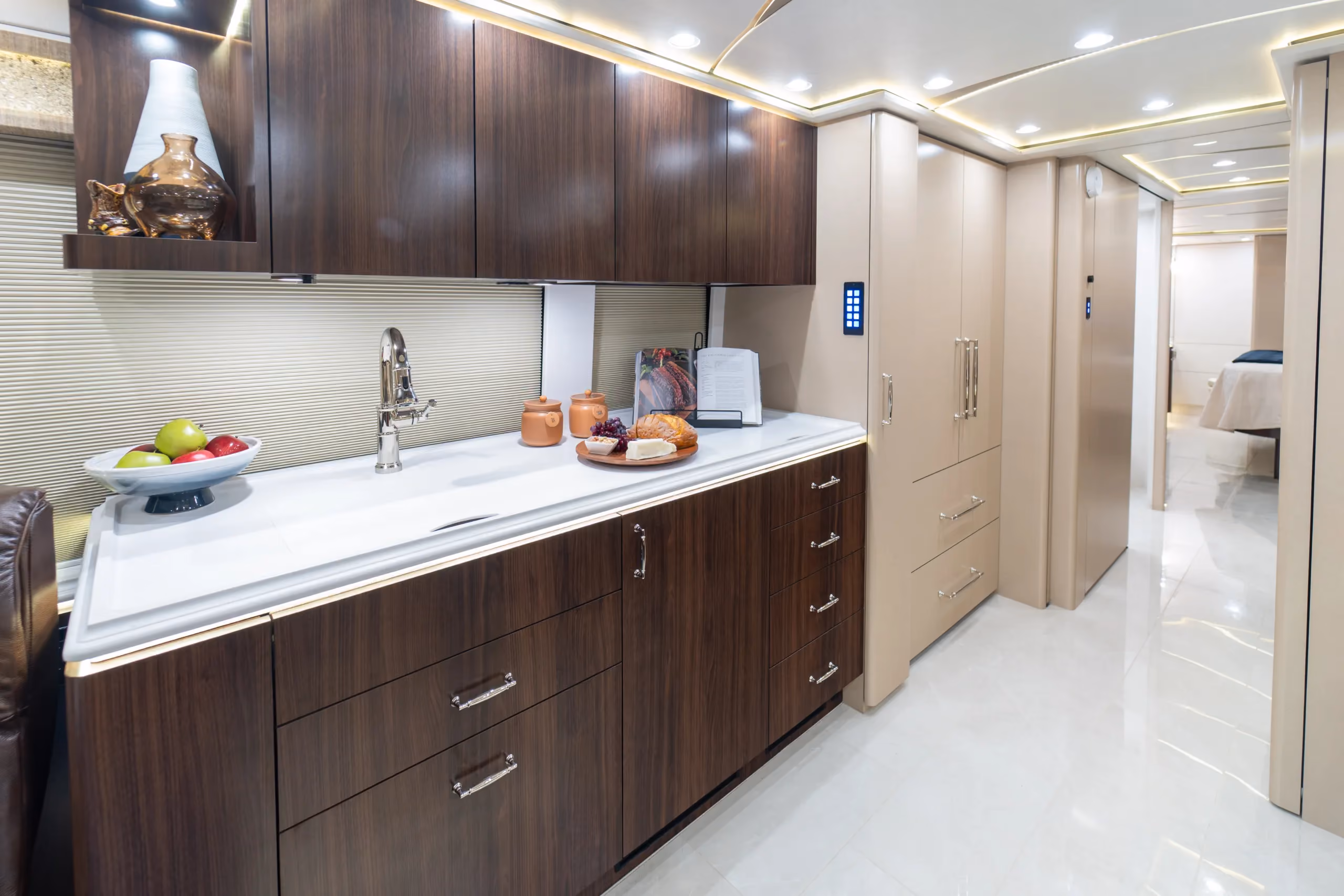 Marathon Coach #1388 | Luxury Motorcoach for Sale