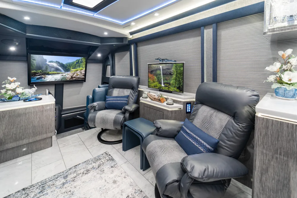 Marathon Coach #1368 | Luxury Motorcoach for Sale
